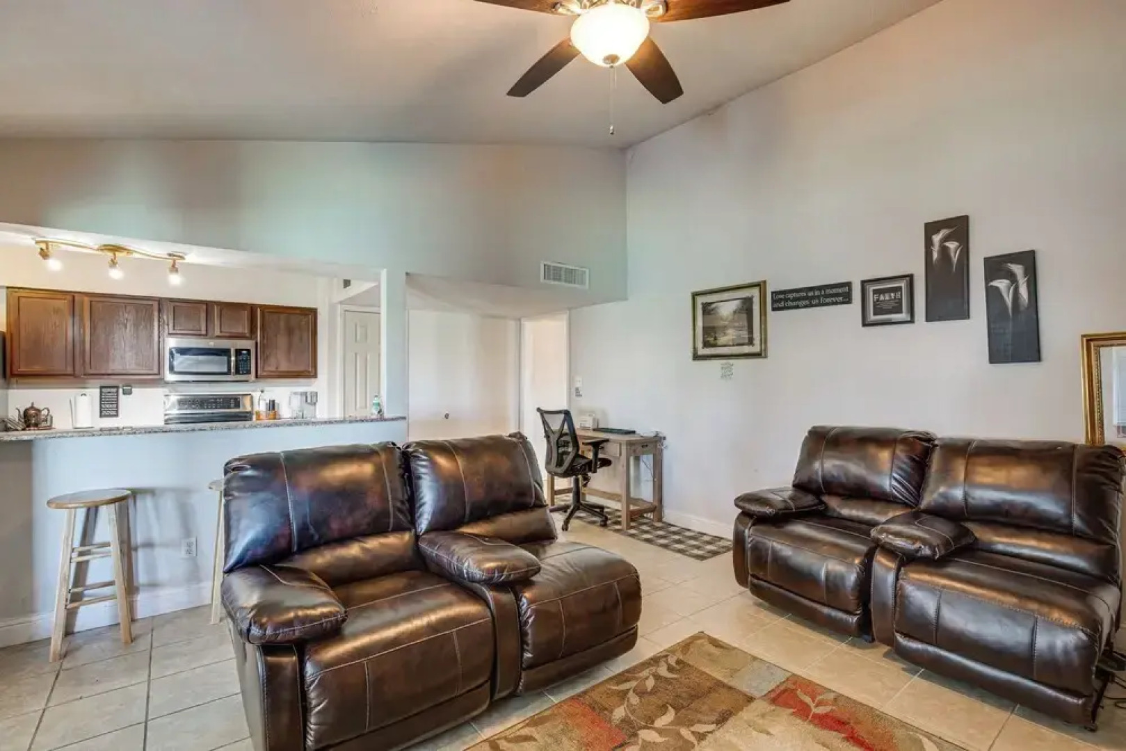 < 1 Mi to Lake Ray Hubbard: Home w/ Patio!