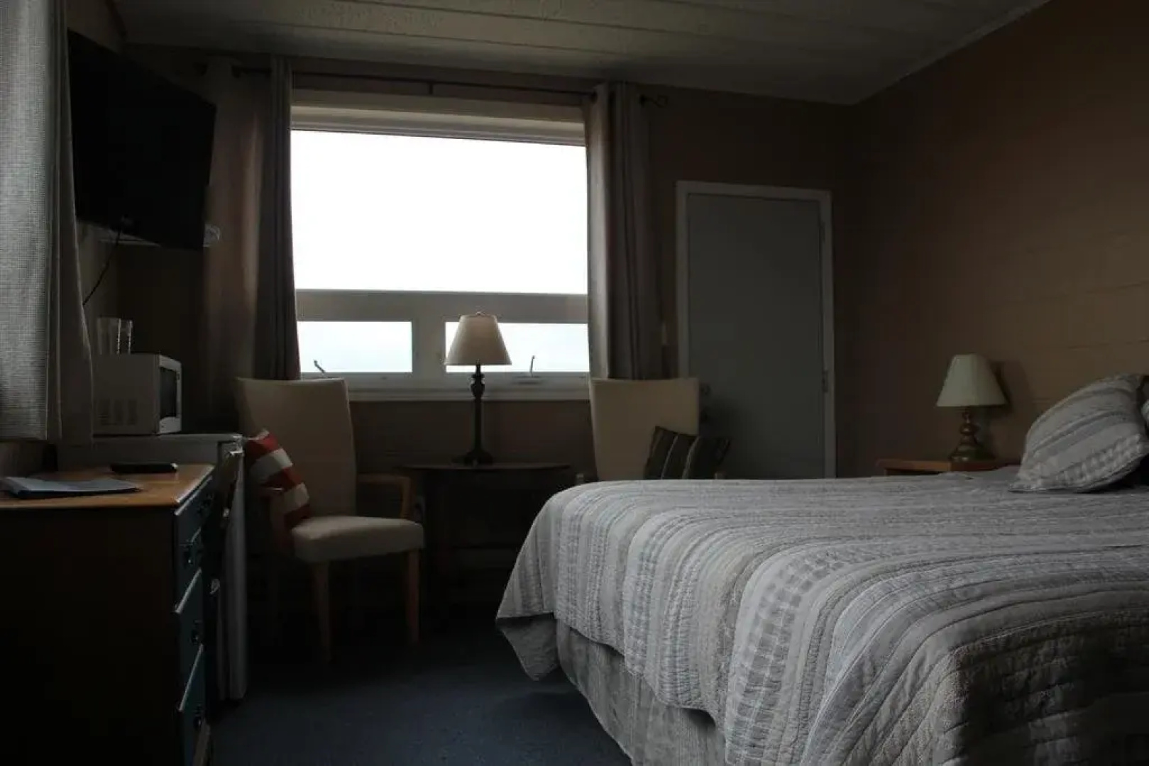 Mavillette Beach Lodge and RV Park