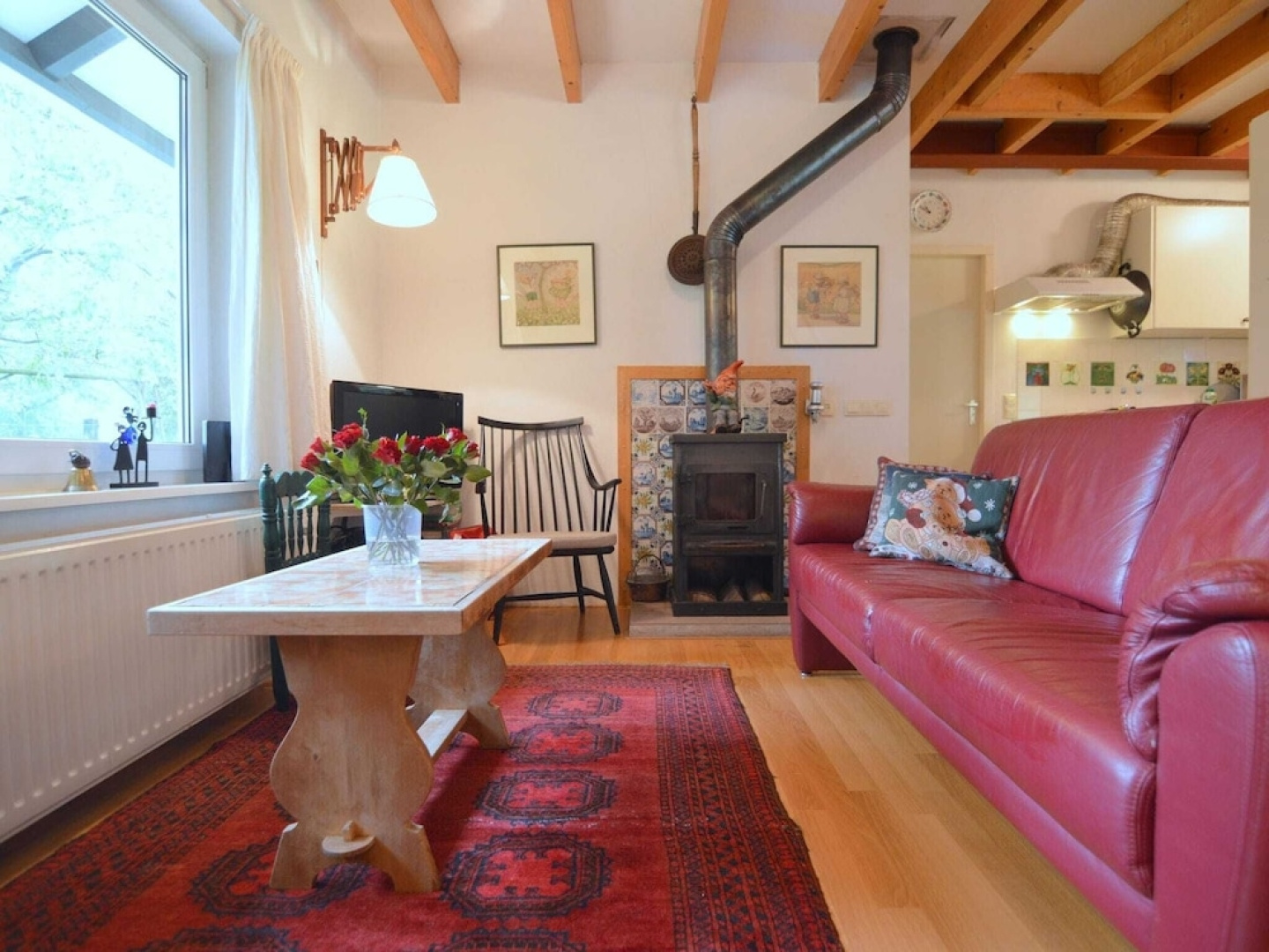 Detached house with large enclosed garden, playground equipment and covered terrace