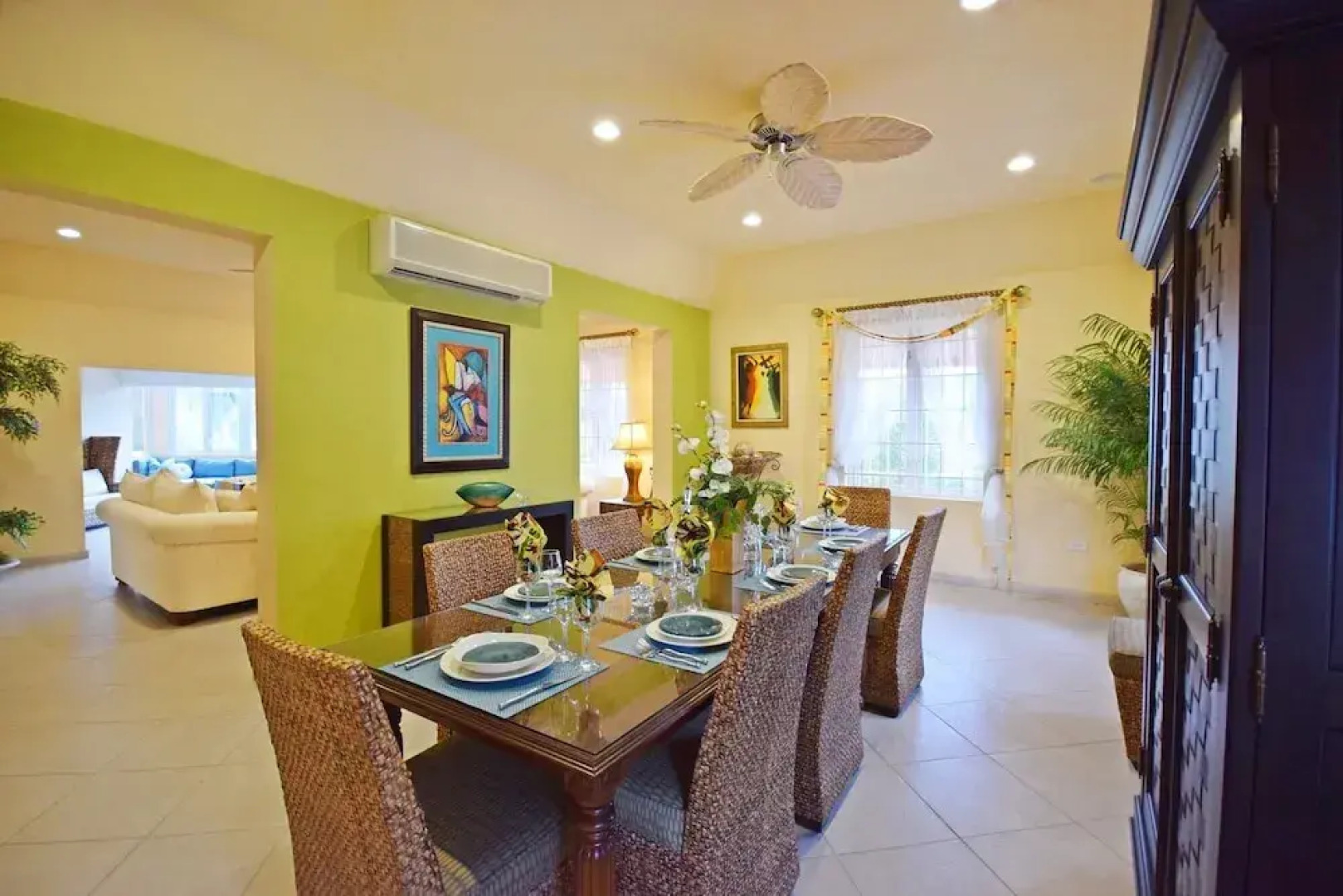 3 Min Walk to Beach - Blessed Manor by Bluescape