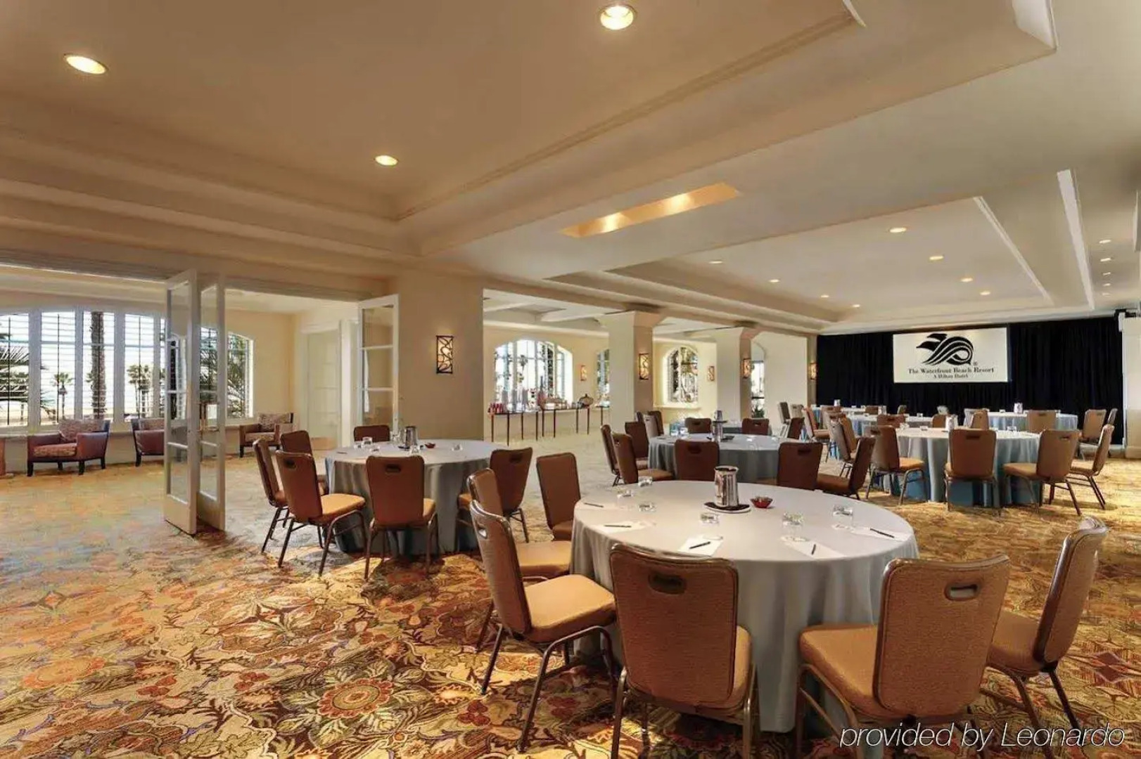 The Waterfront Beach Resort, A Hilton Hotel