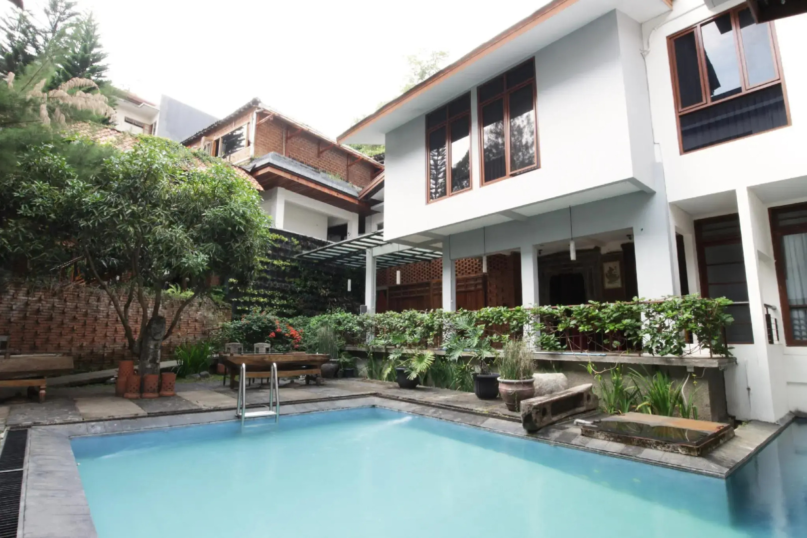 OYO 171 Lotus Art Garden Hotel