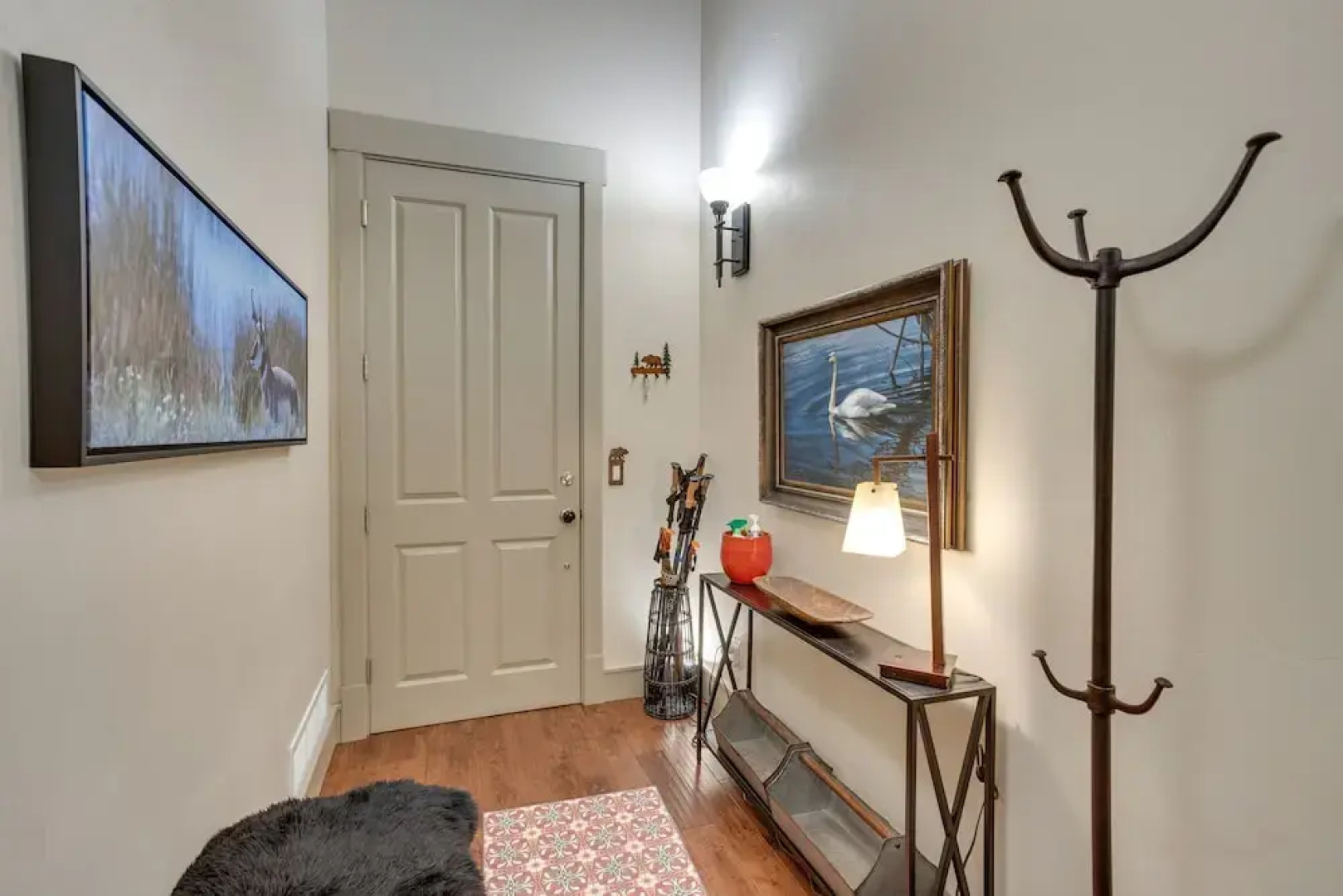Updated Rustic-chic Condo on Ouray's Main Street!