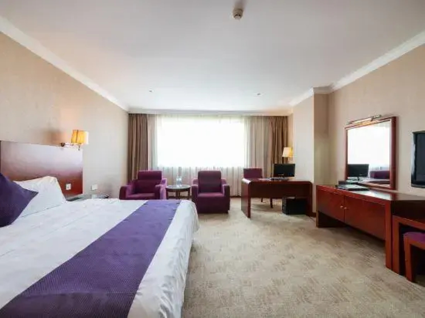 Pingnan Xiongsen International Hotel