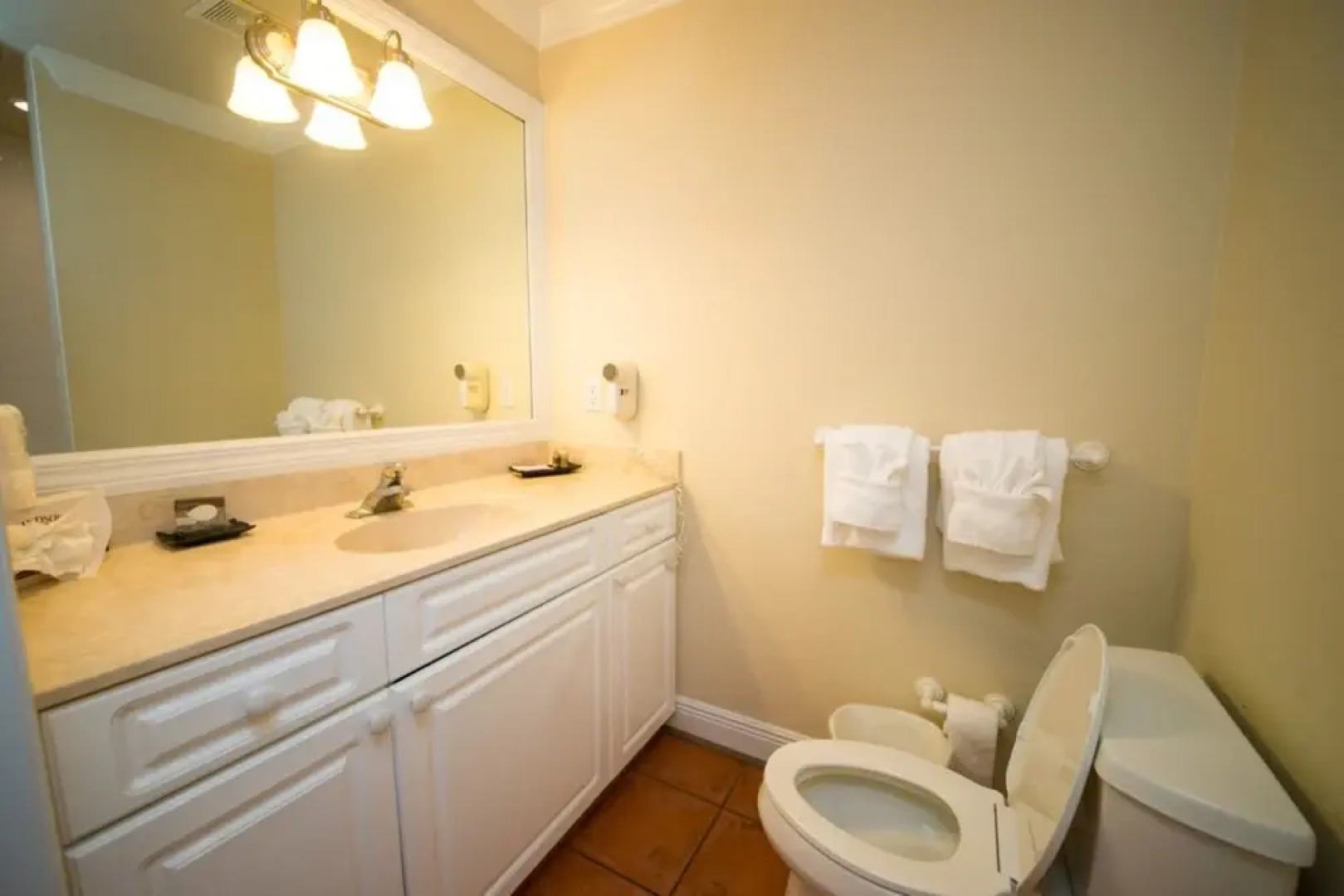 Tortuga Inn Beach Resort