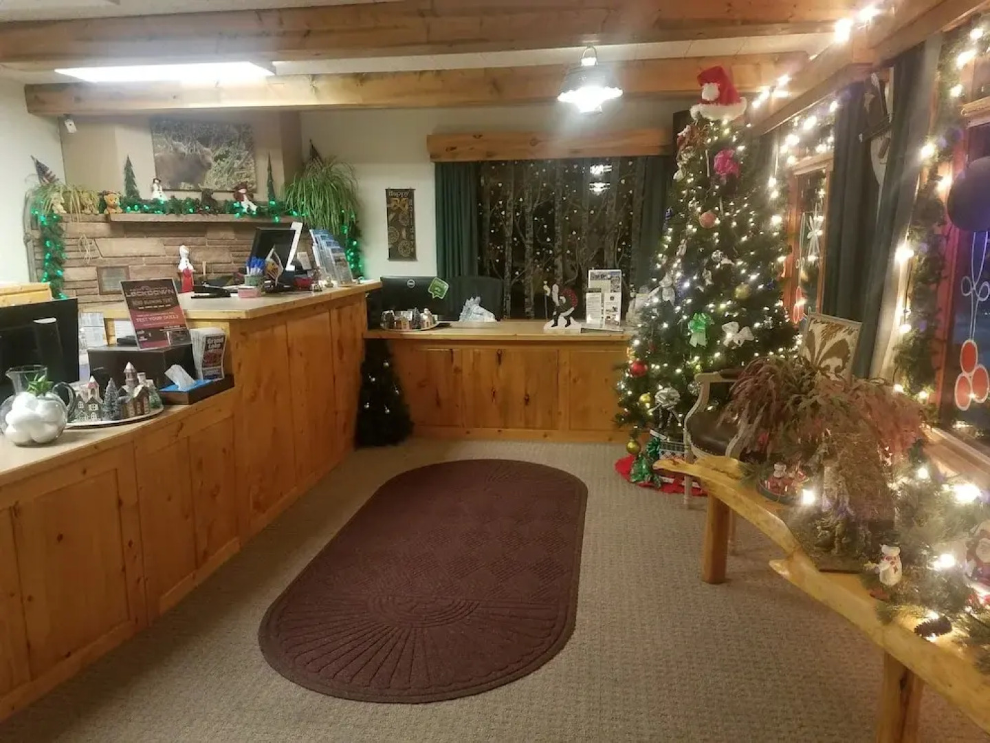 Western Riviera Lakeside Lodging