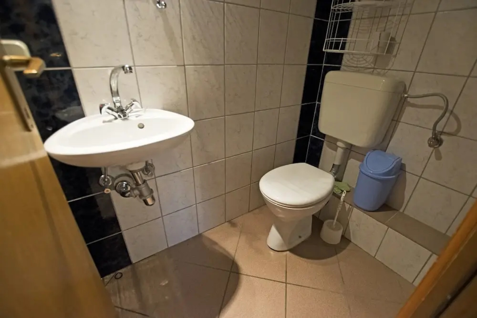 Apartments Juric-on Quiet Location