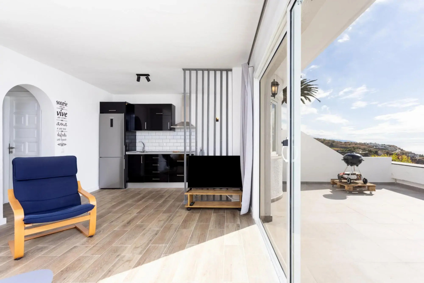 Home2Book Impressive Sea View La Victoria, Pool