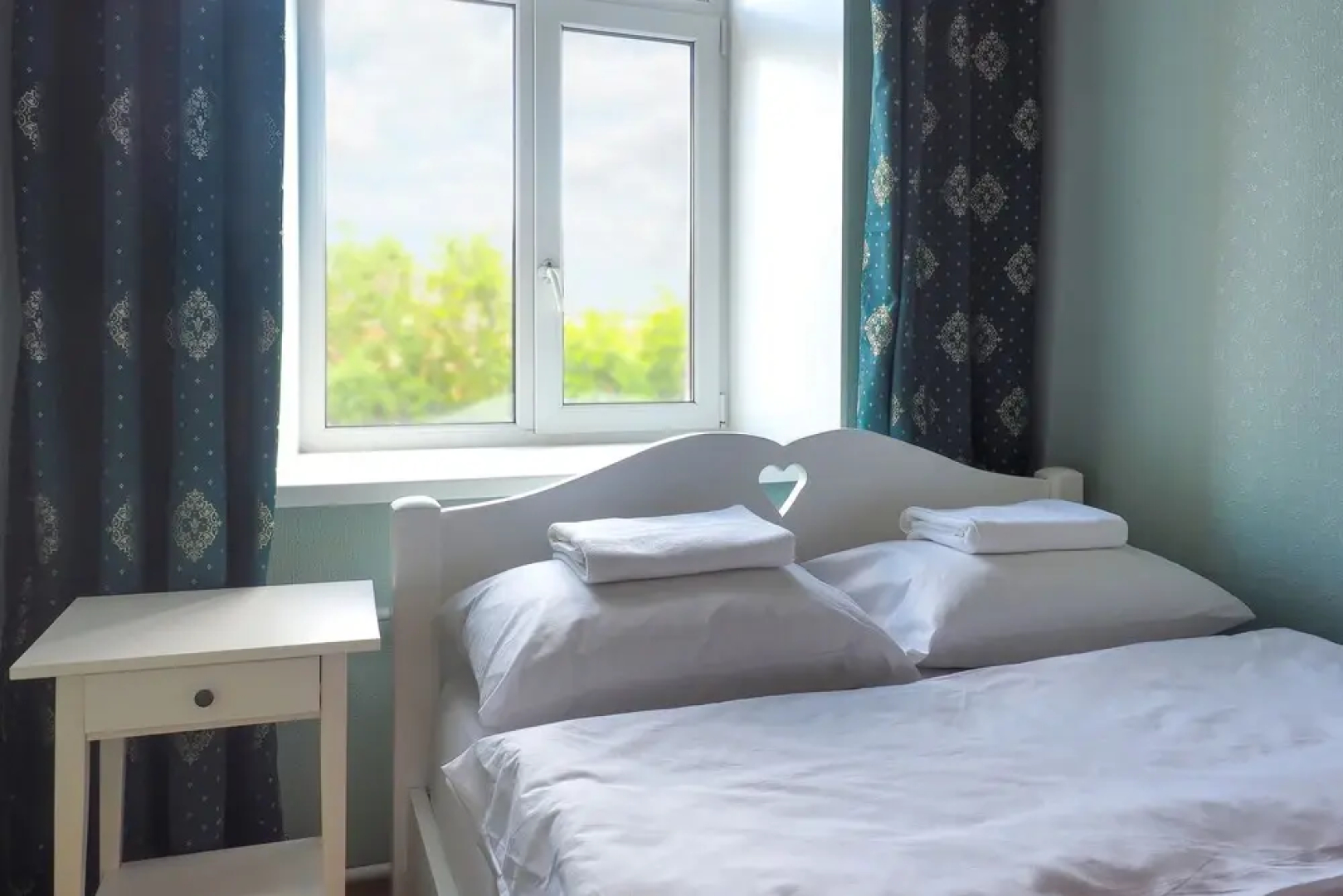 Friends Rooms on Vosstaniya