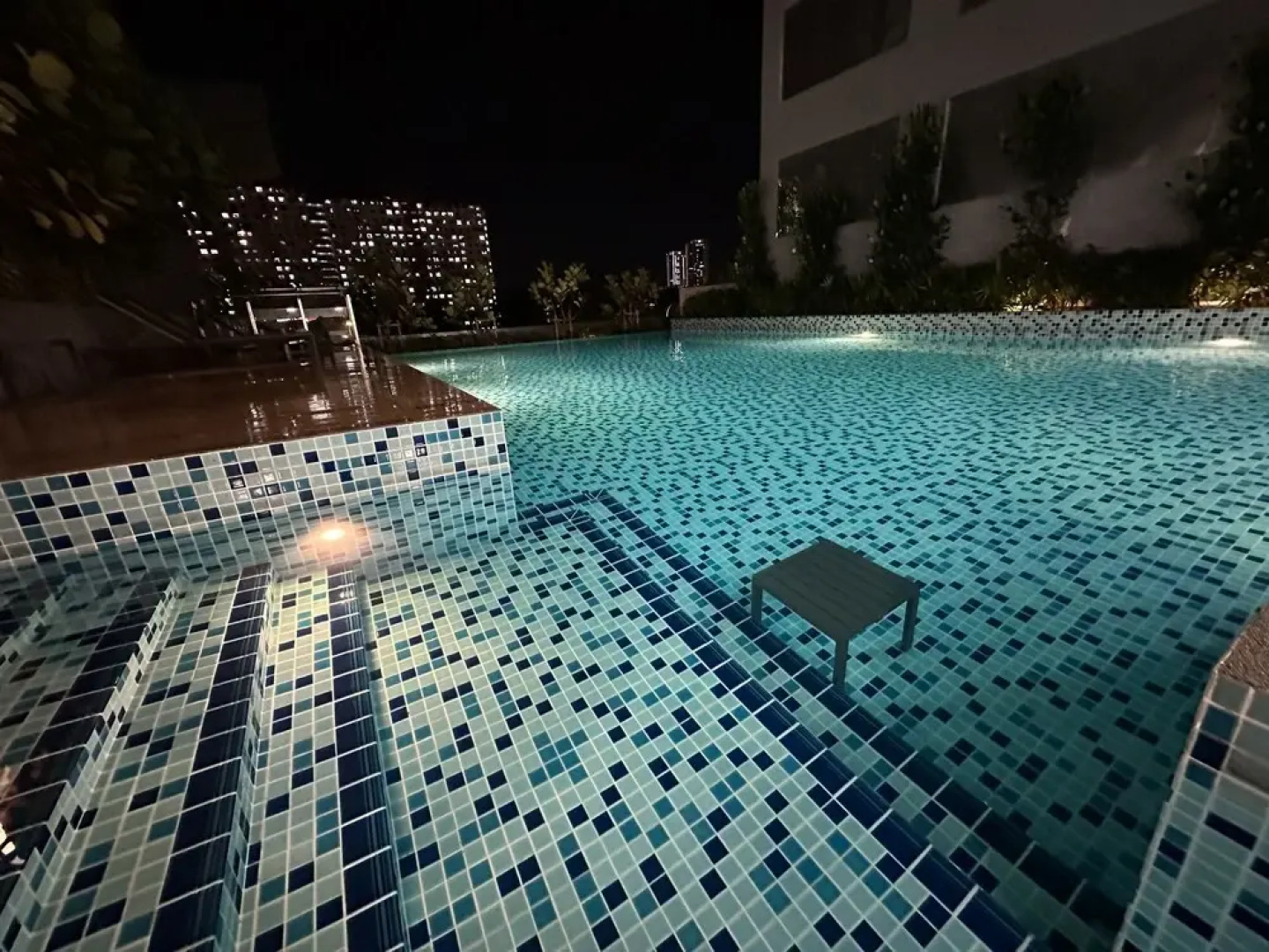 Neu Suites by Moonlight