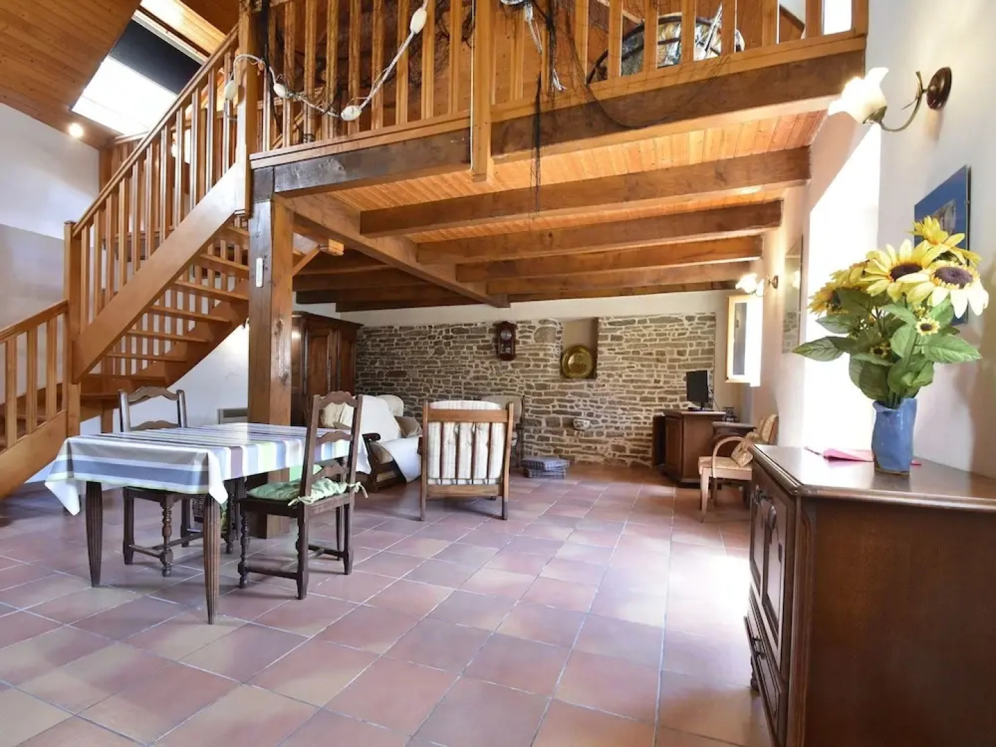 House in a Former Mill, Surrounded by a Large Garden and Outdoor Play Area