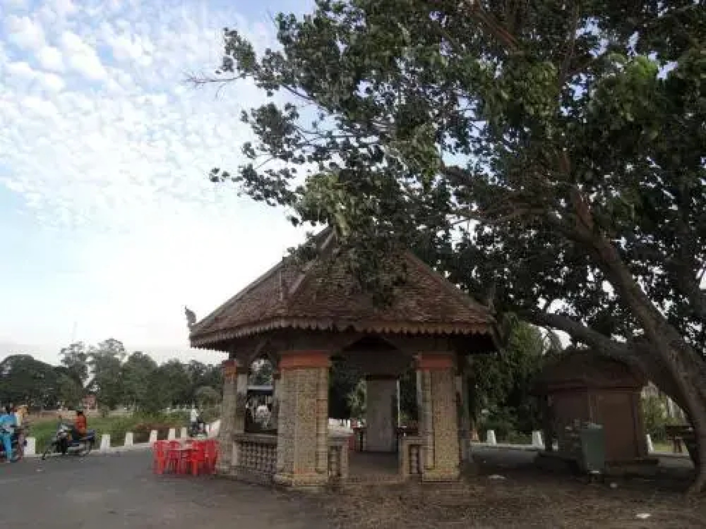 Roeung Loeung Mittapheap Restaurant & Hotel