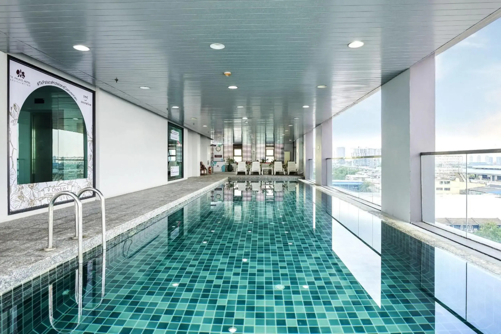 TK Palace Hotel & Convention