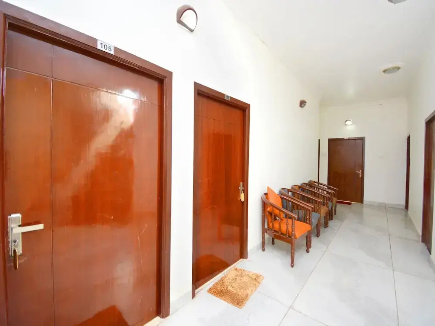 Capital O 38623 Pathankot Club