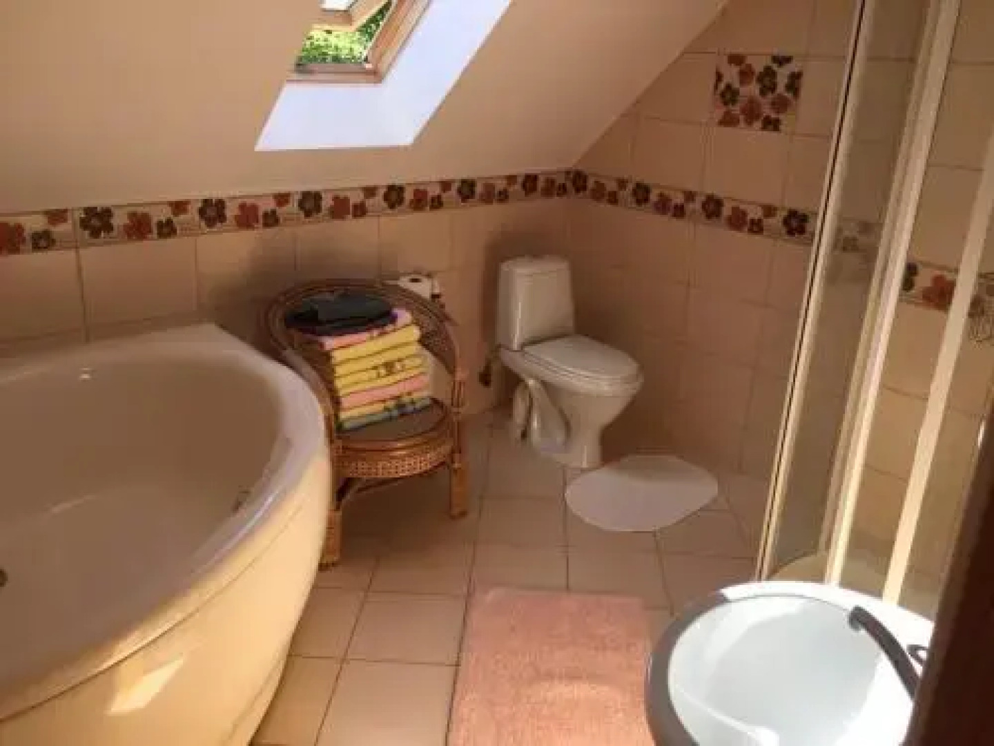 Family House Apartments