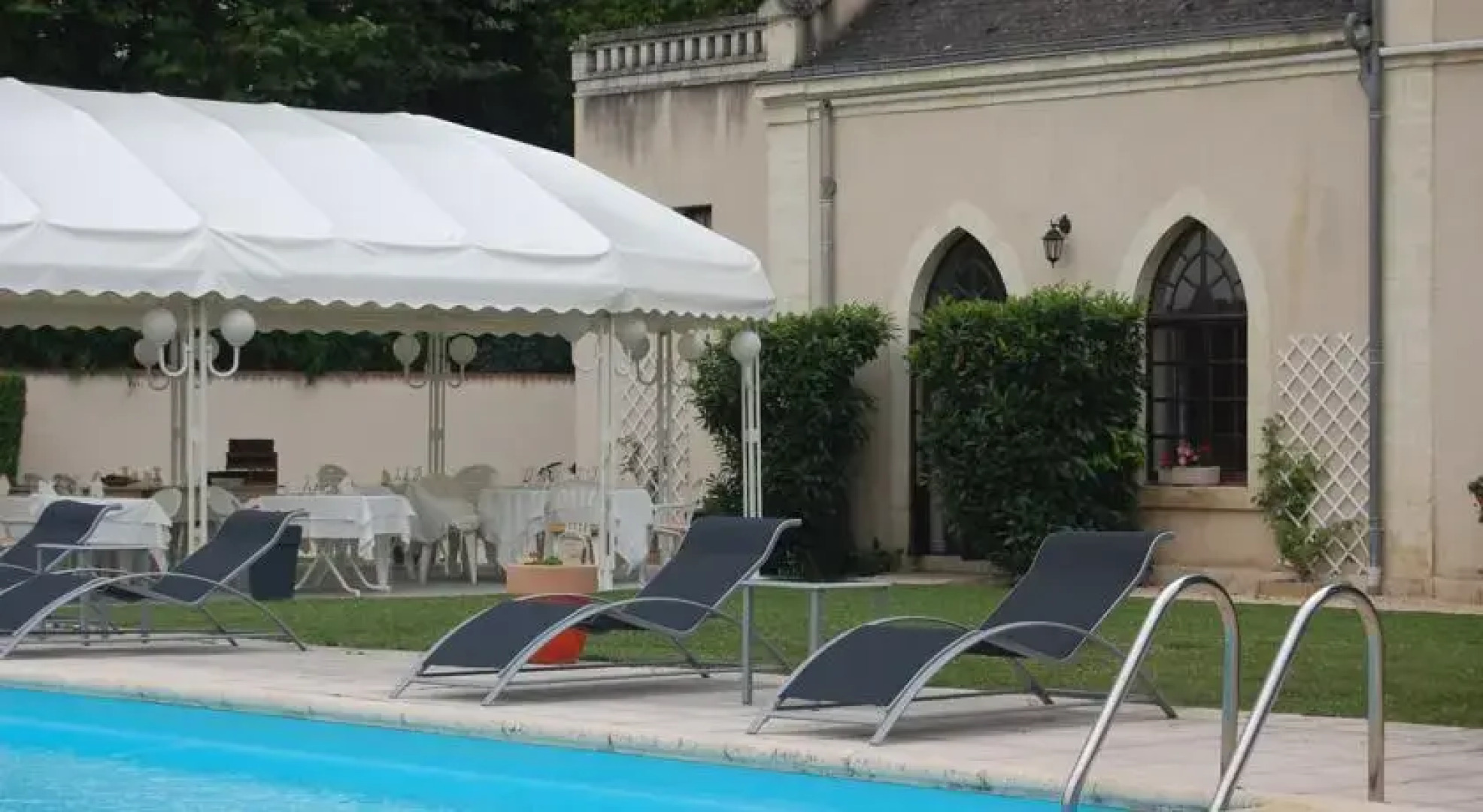 Hôtel-Restaurant Le Prieuré