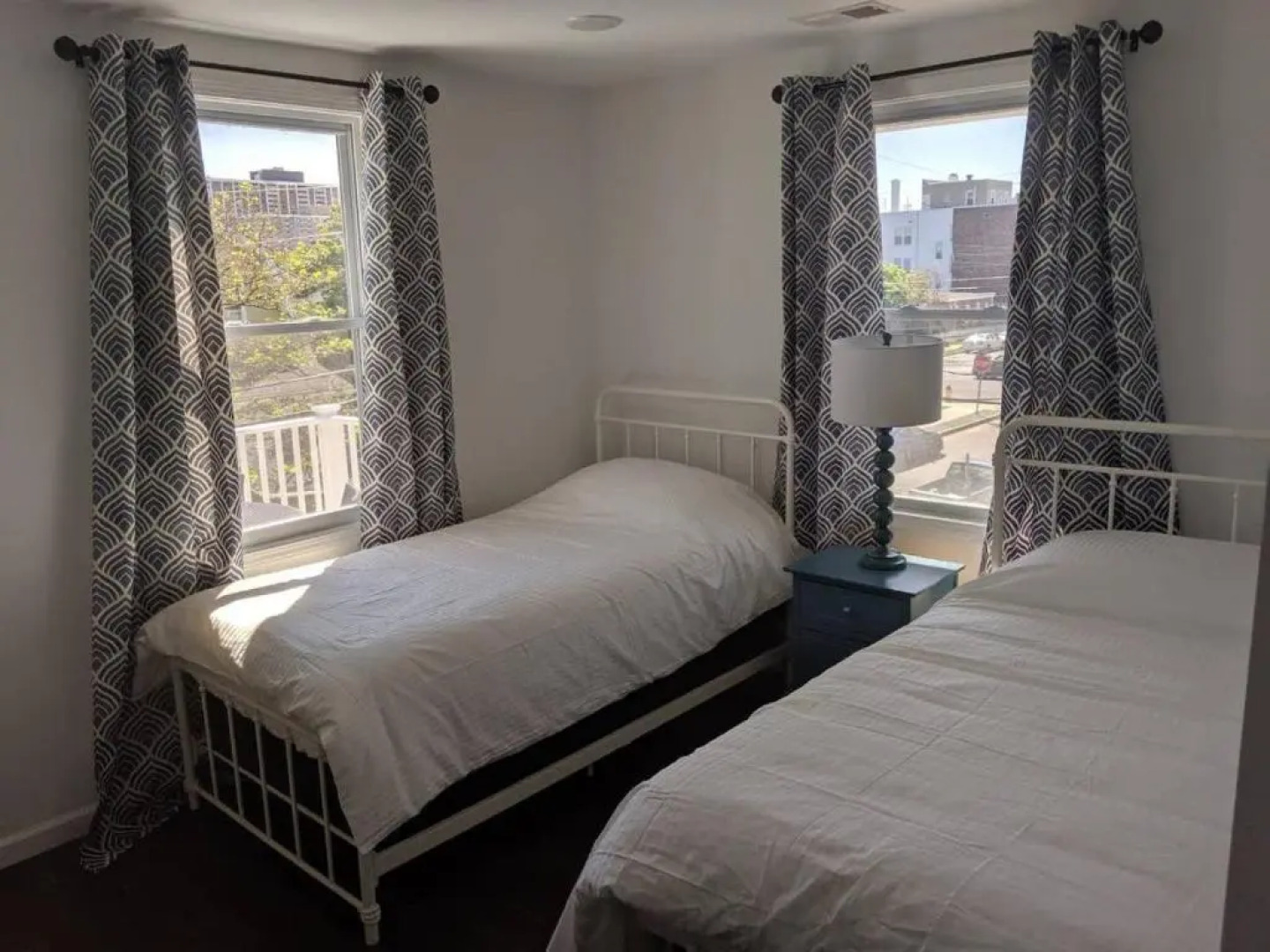 Lux 3 Bd - Perfect & Parking & Massive Patio