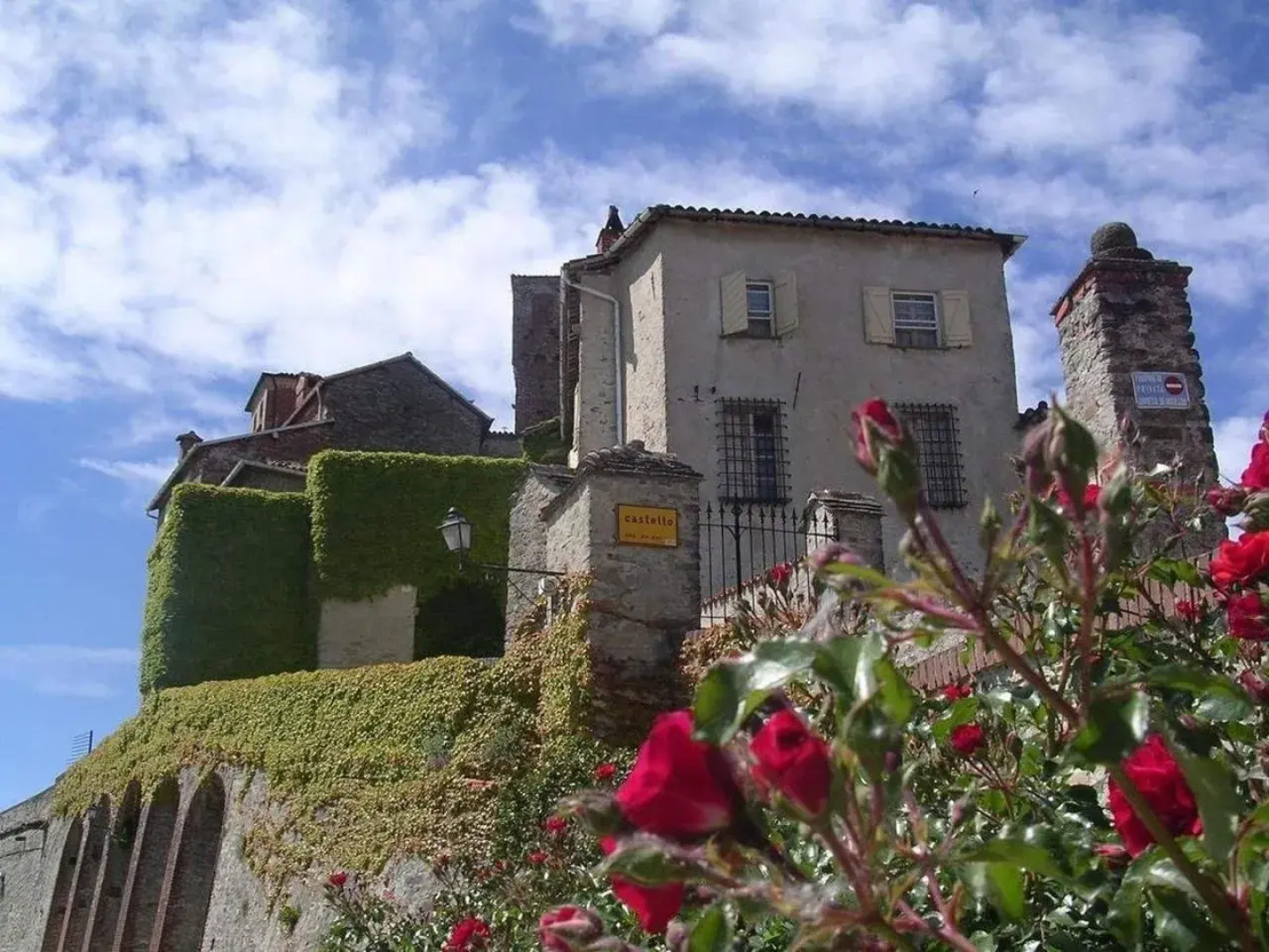 AllOmbra del Castello