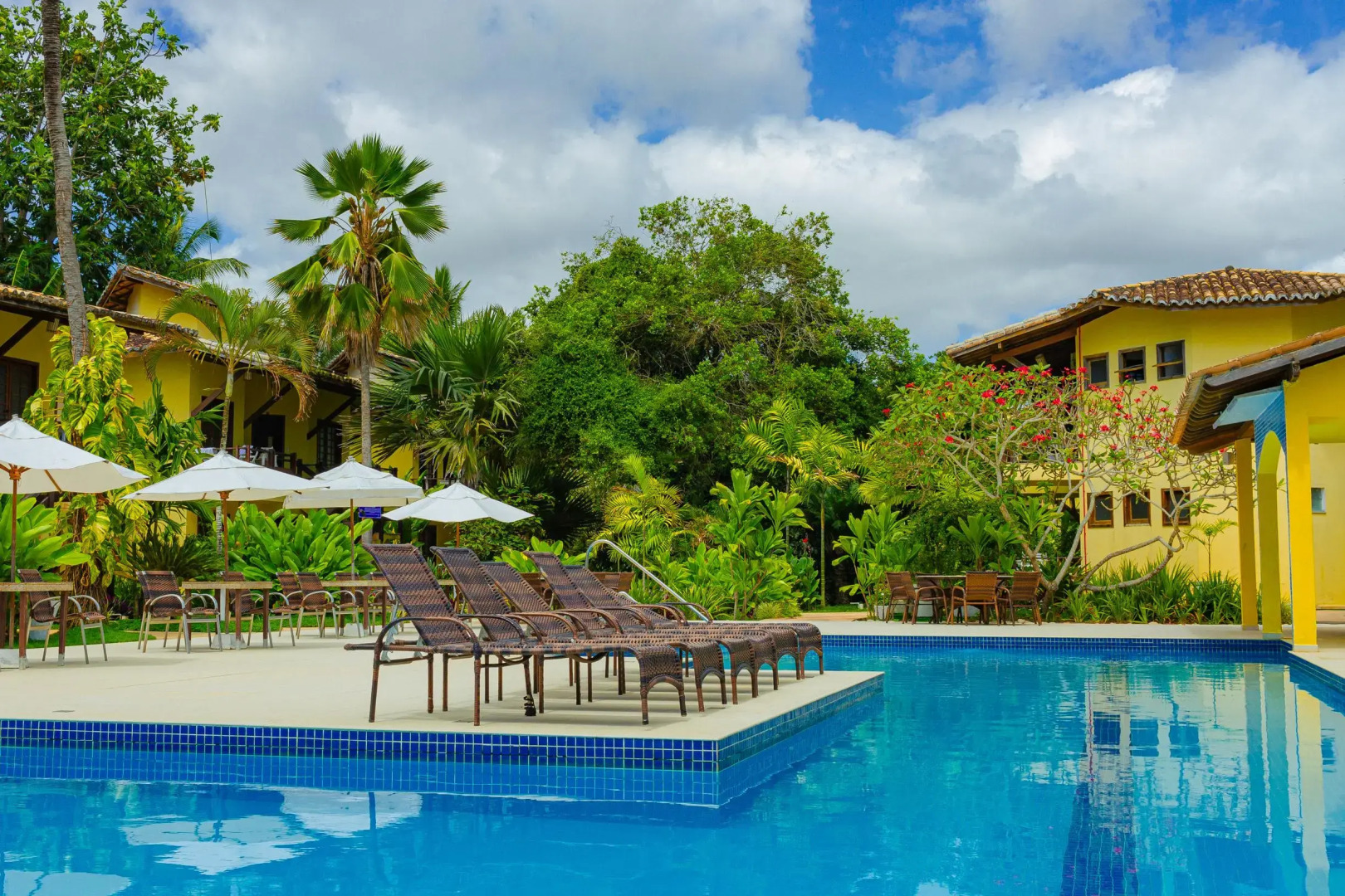 Arraial Bangalô Praia Hotel