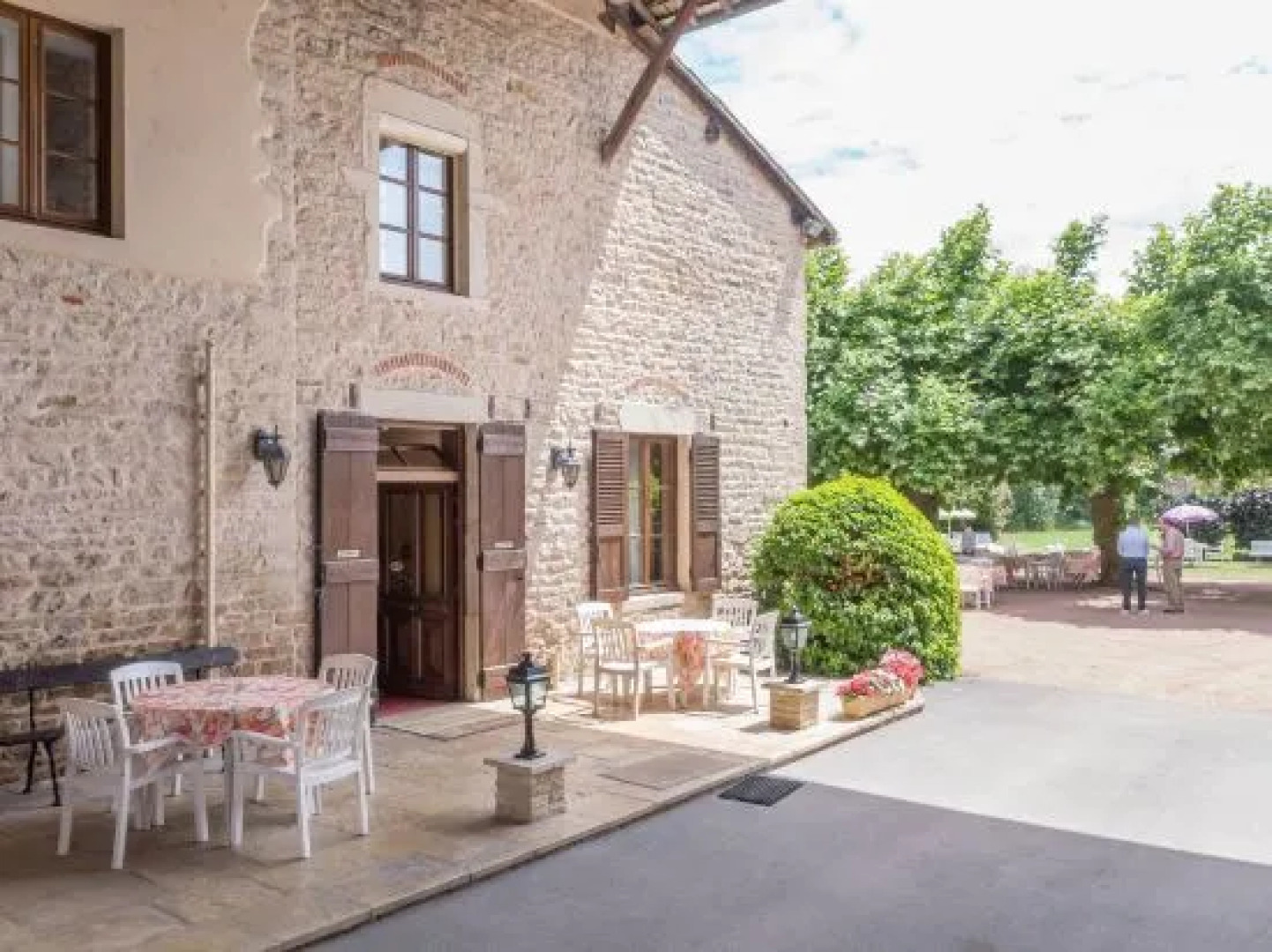 Logis Hôtel les Platanes