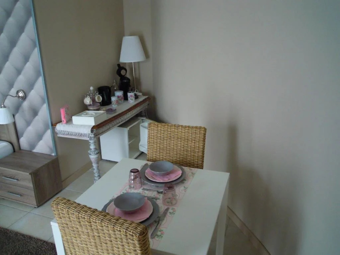 Clyde & Gaelle Guesthouse