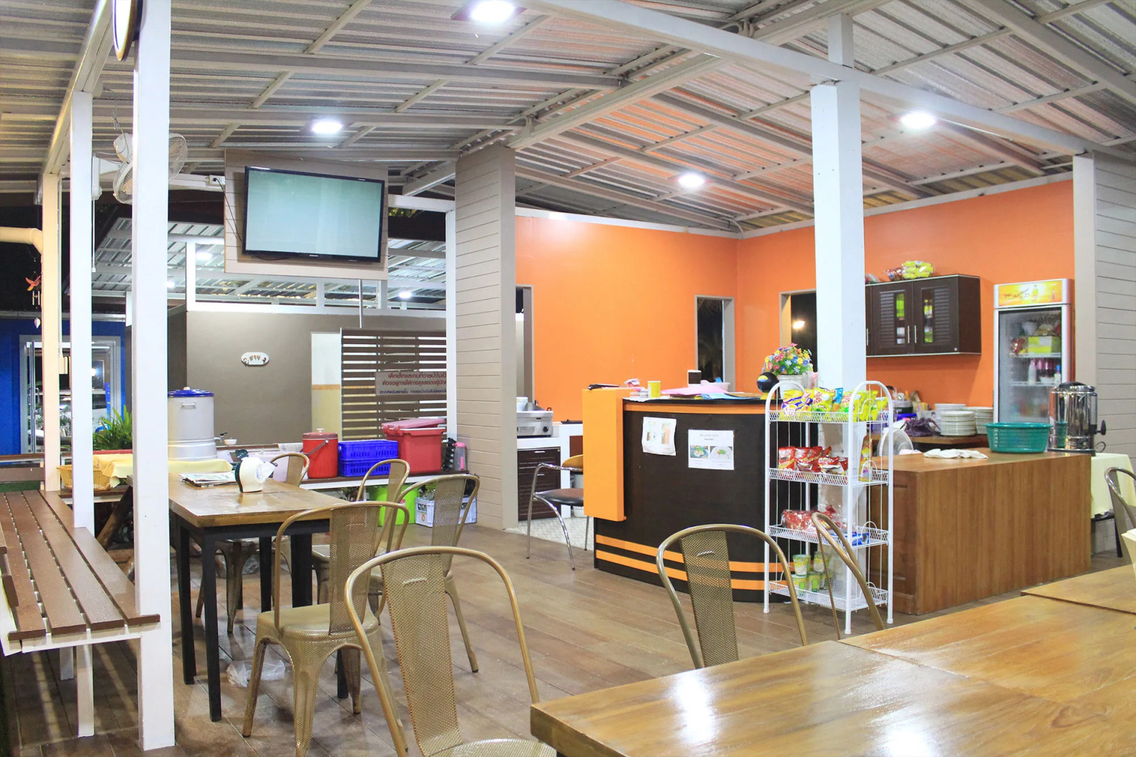 Pueanjai Resort and Restuarant