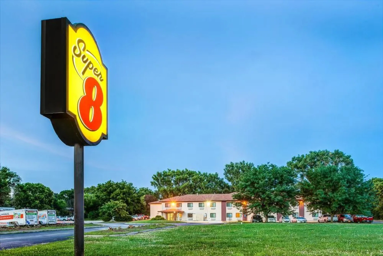 Super 8 Motel - Blair