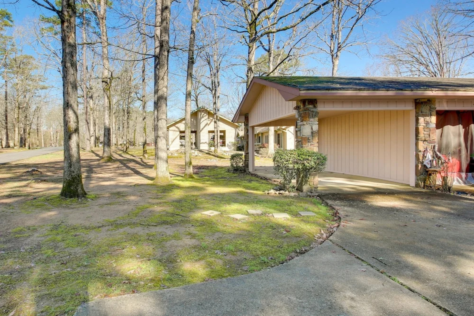 Lakefront Hot Springs Village Vacation Rental!