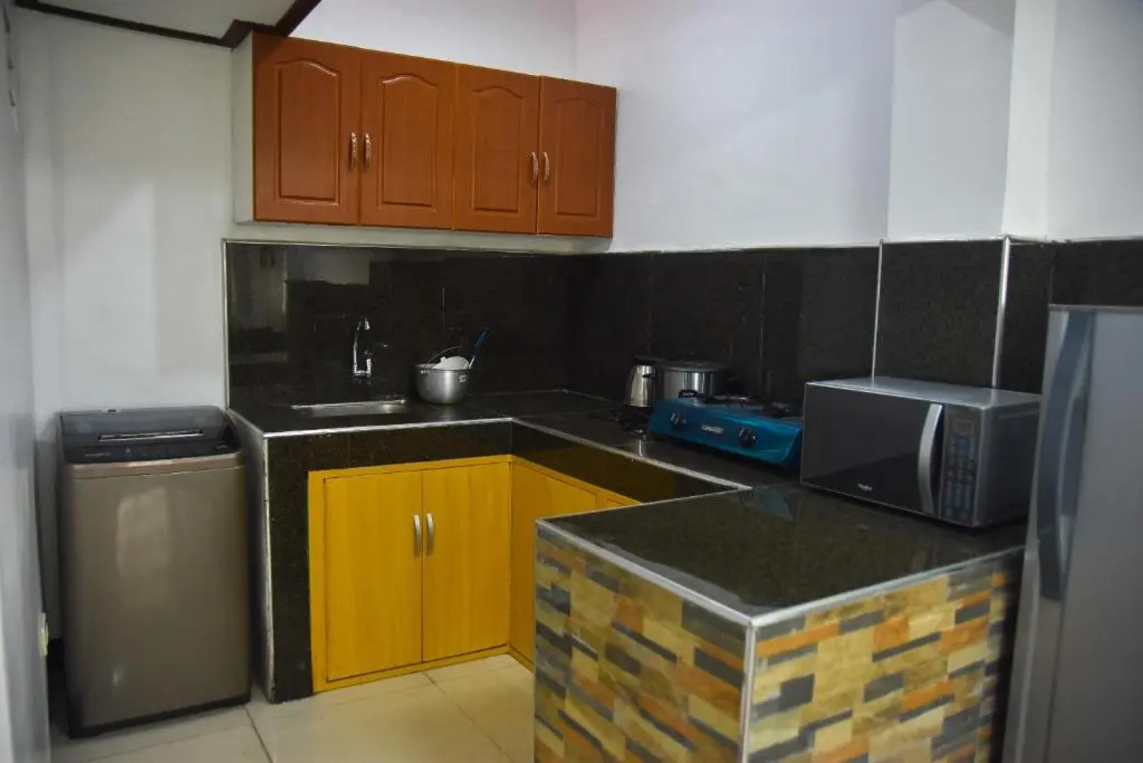 Furnished House in Calapan City Subdivision near ROBINSON/XENTRO Mall