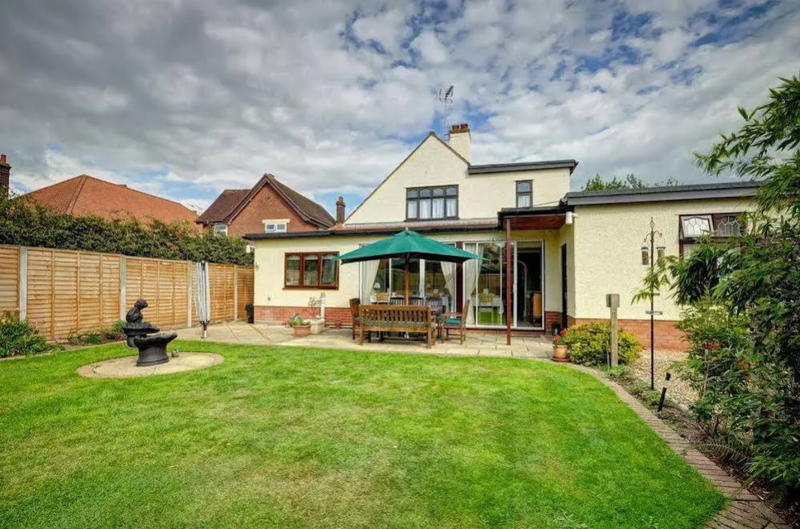 Sidegate Guest House