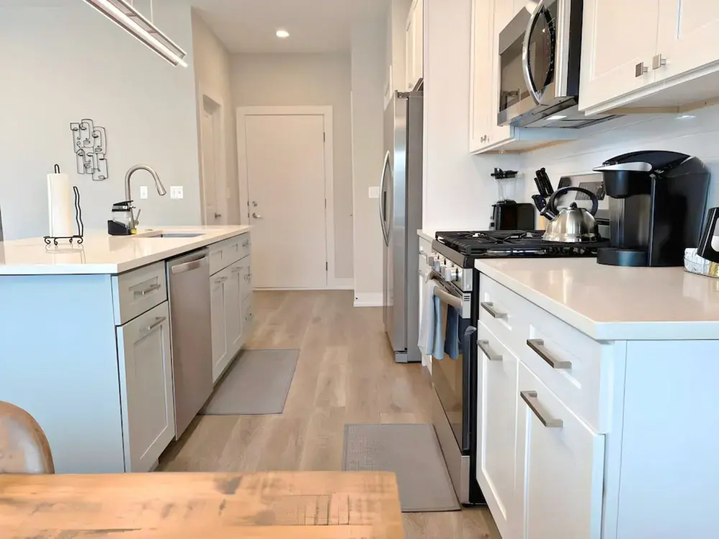 4BR Townhouse with Parking - WV rep 3