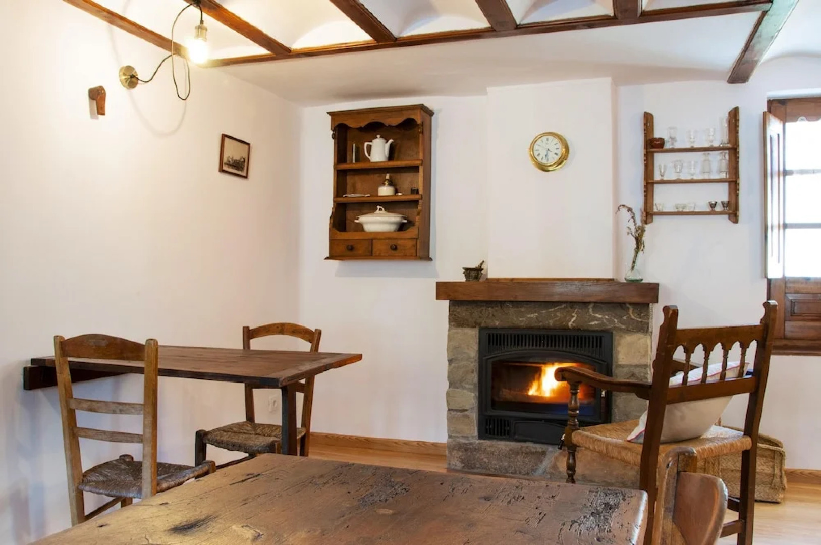 House With 4 Bedrooms in Anciles, With Wonderful Mountain View, Furnished Balcony and Wifi Near the Slopes