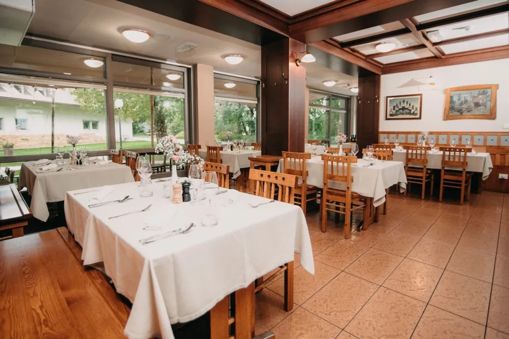 Dvor Jezeršek Brnik