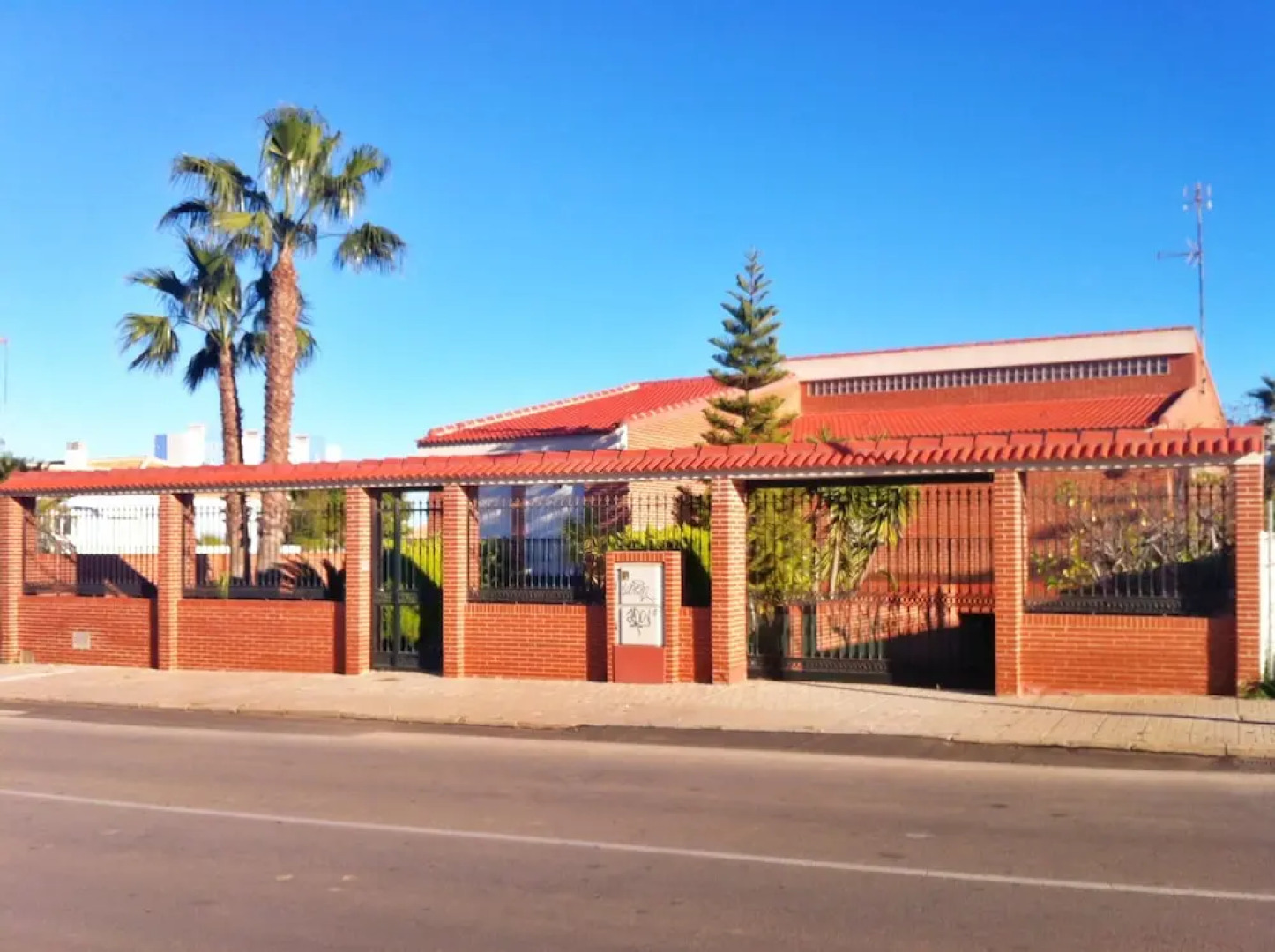 Villa With 4 Bedrooms in Playa Honda, With Wonderful Mountain View, Pr