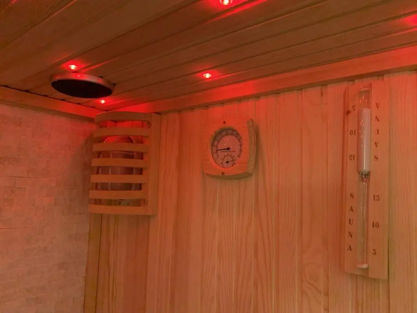 Spa & Wellness by Des Anglais " Ingresso SPA gratuito"