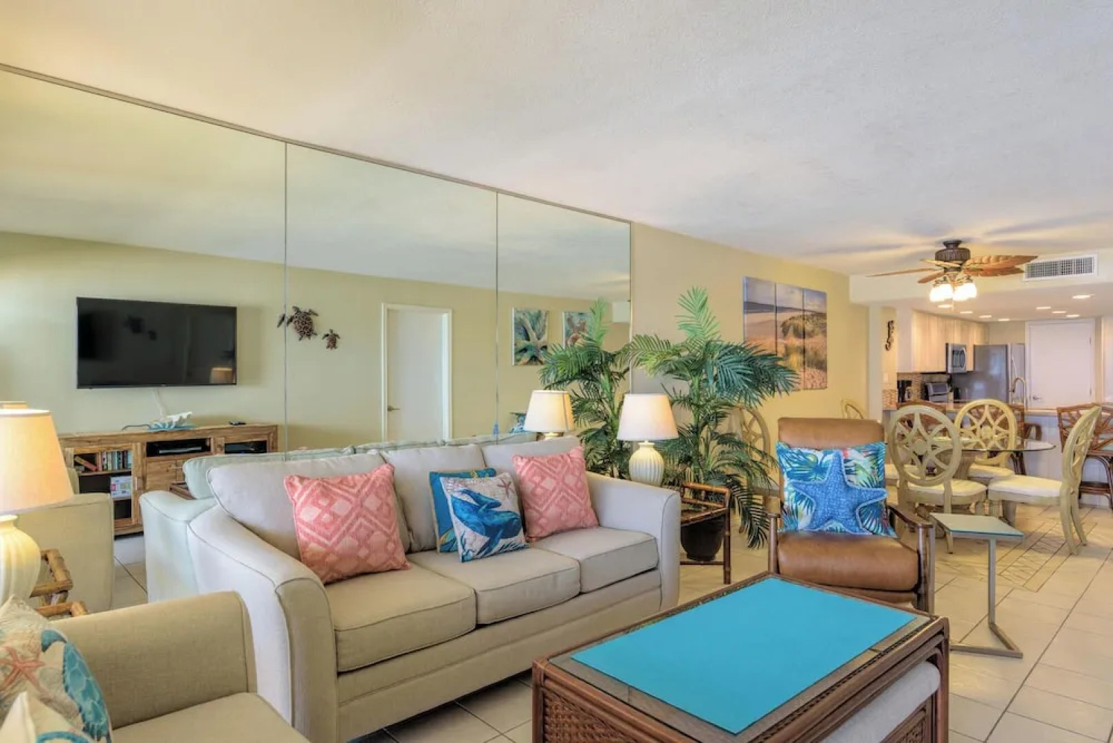 Beachfront Condo w Panoramic 12th-floor Gulf View!