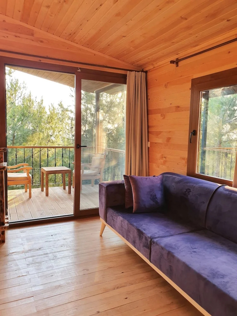 Rocas Roja Beach Hotel