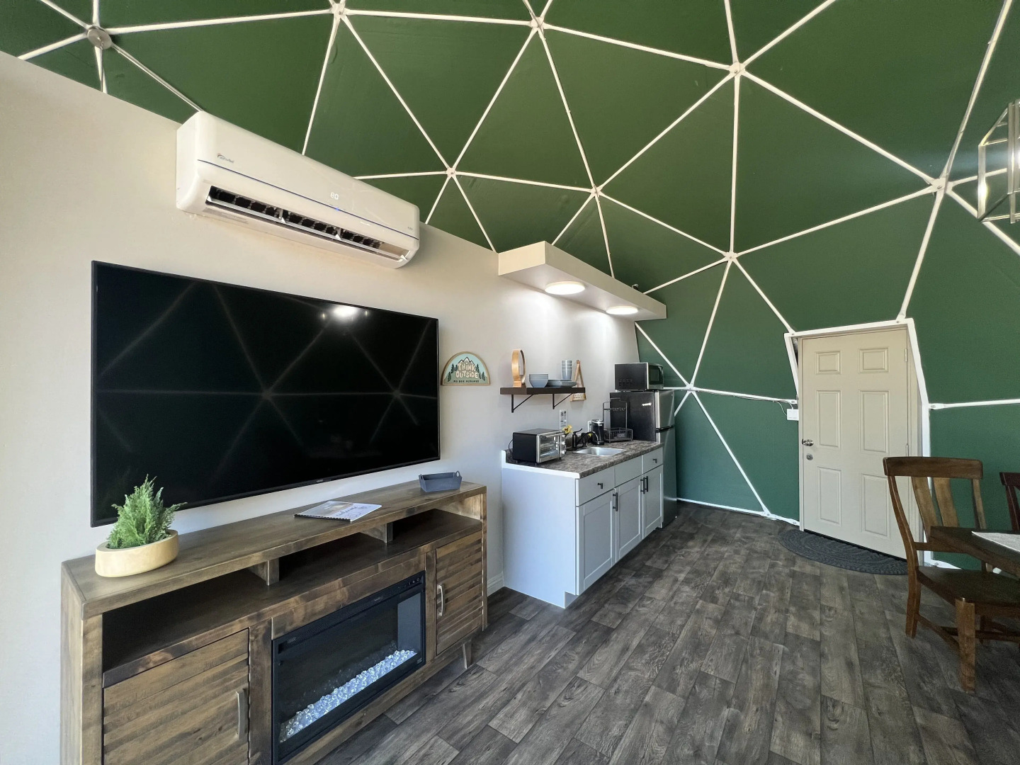 Bryce Glamp And Camp