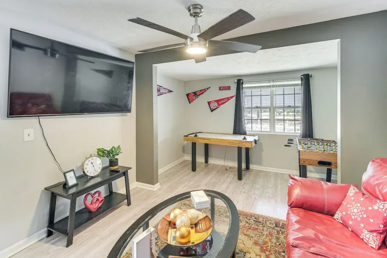 8 Mi to Dtwn: Cleveland Family Home