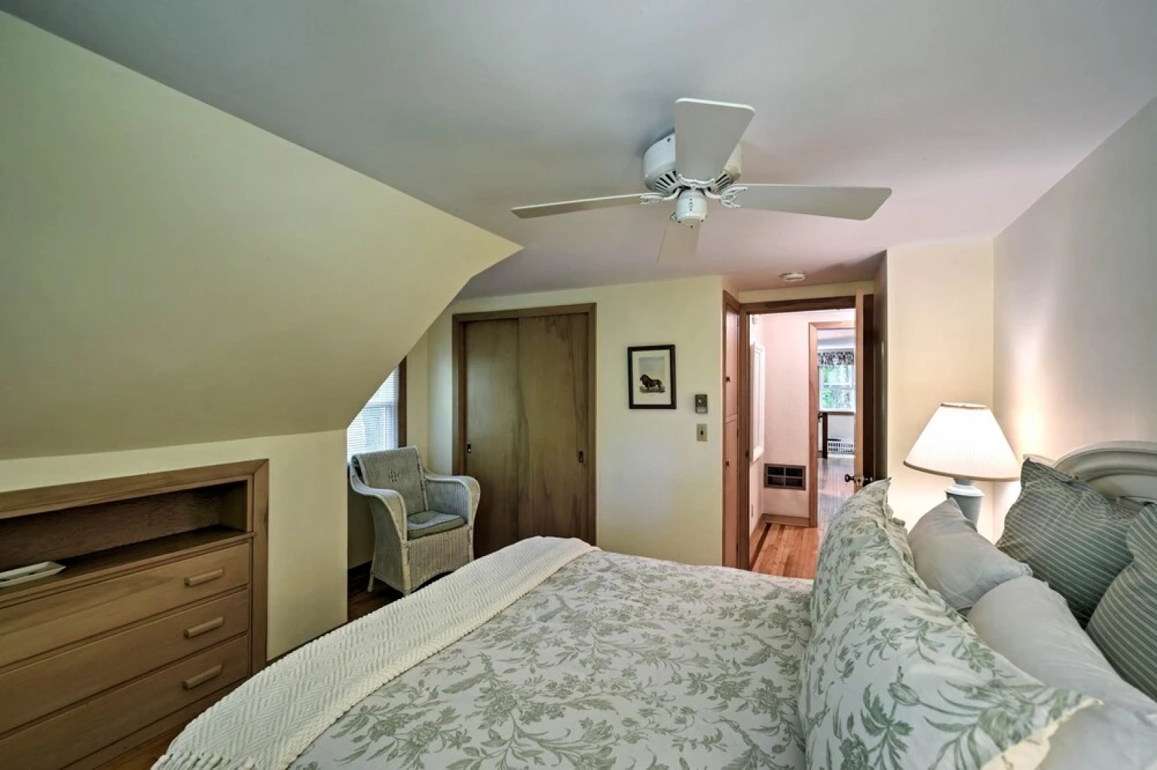 'the Carriage House:' Walk to Peninsula State Park