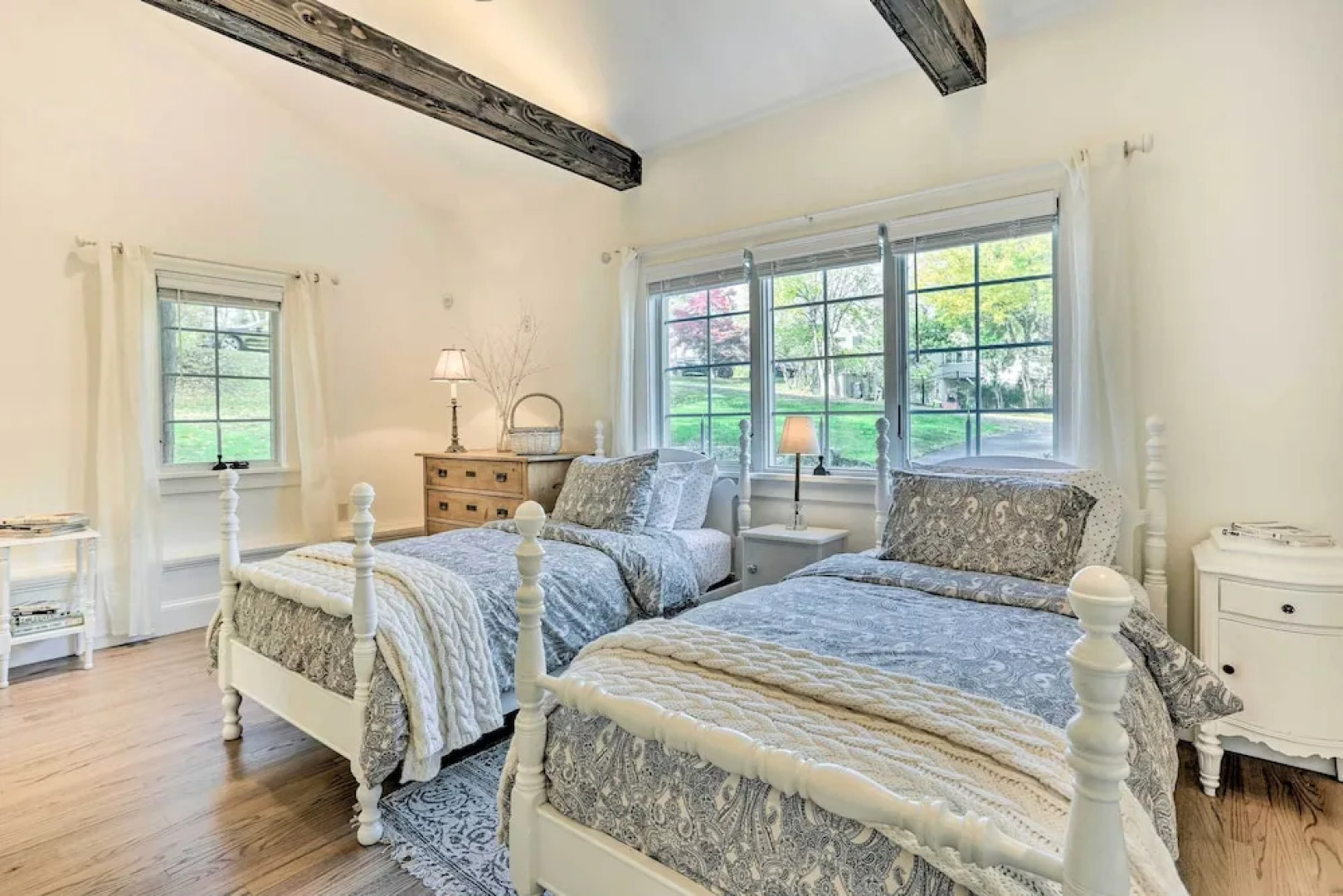 Historic 1800s Cornwall-on-hudson Cottage!