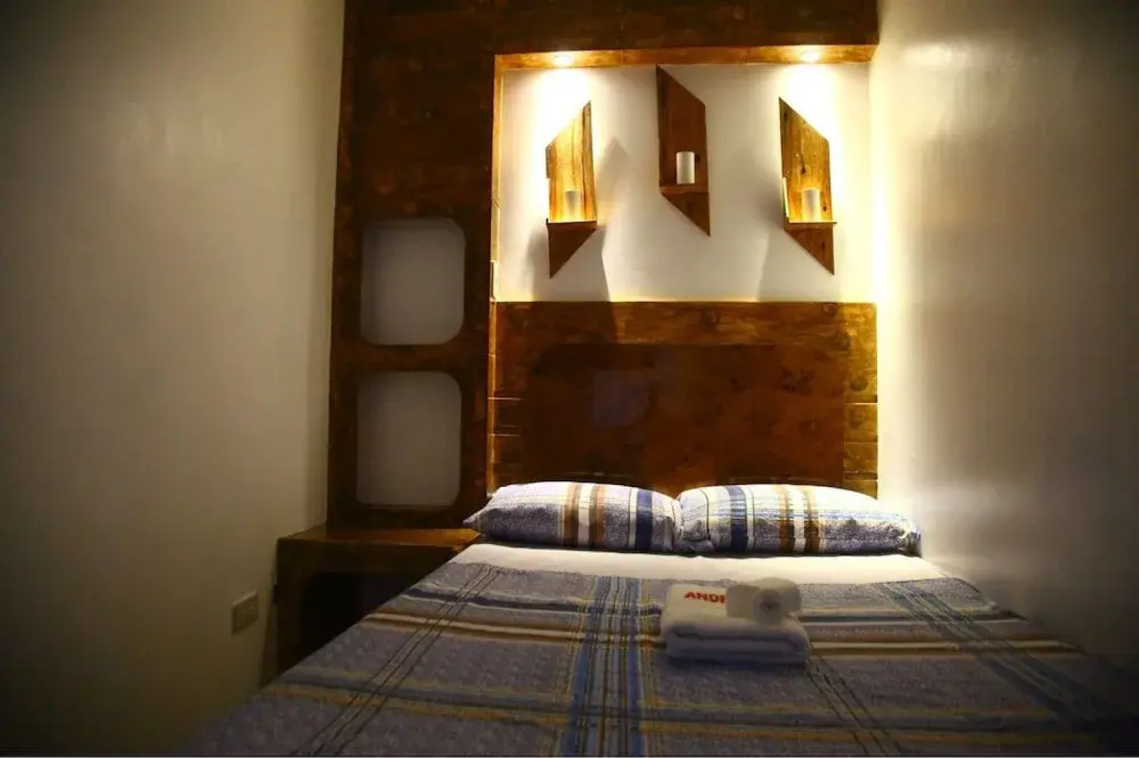 OYO 545 Andrew's Apartelle