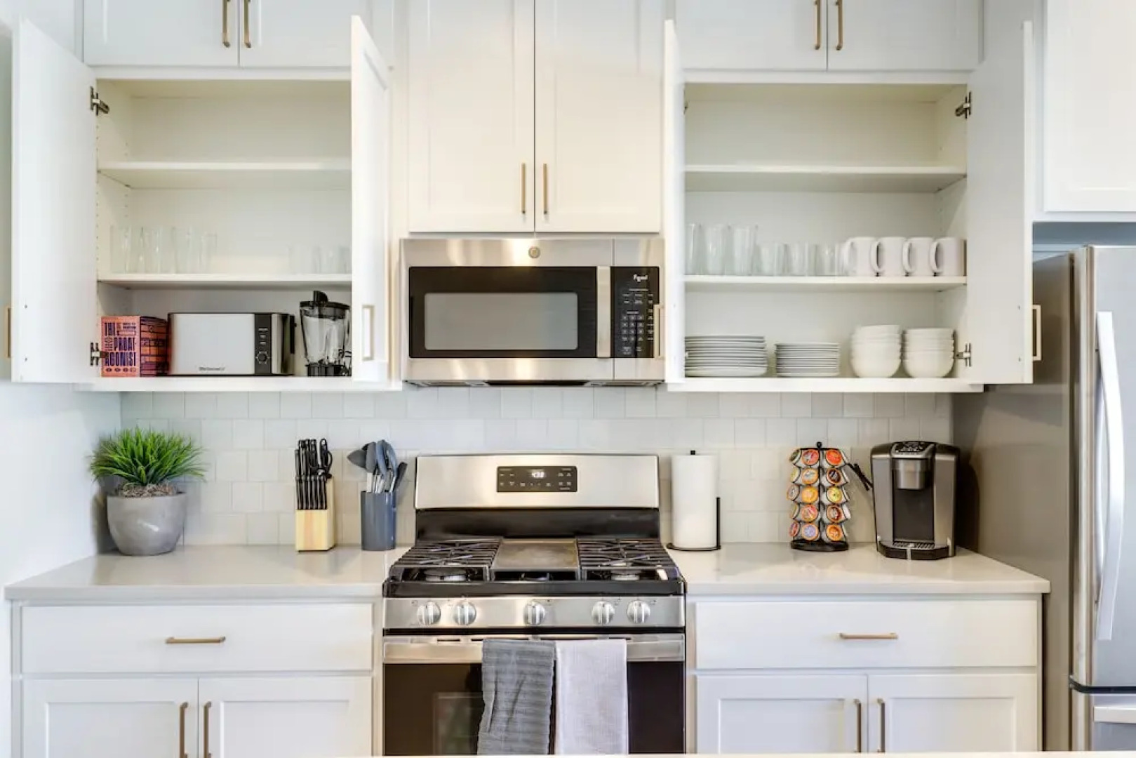 Inviting American Fork Home With Community Pool!