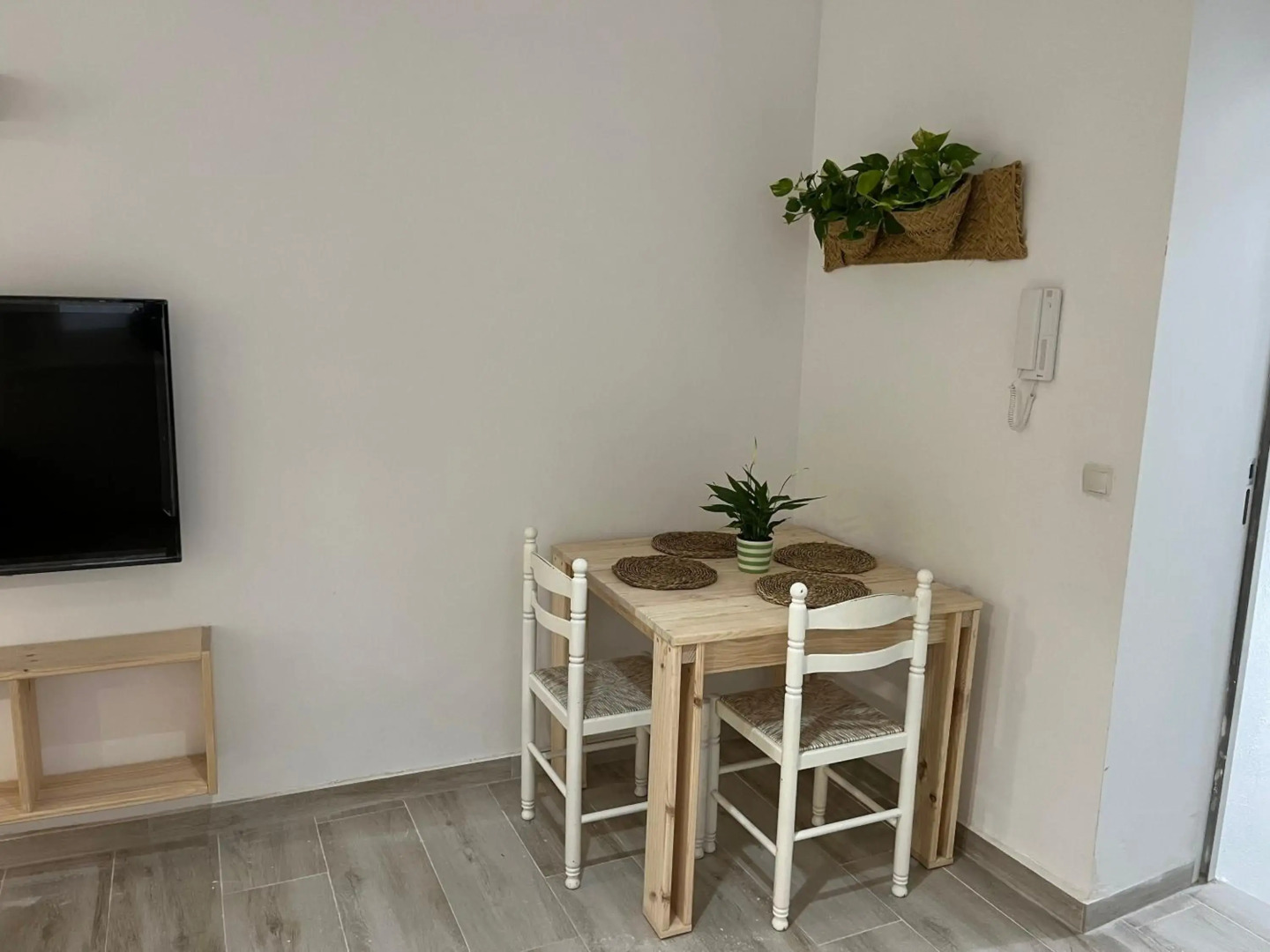 Apartamento “B” con patio, la Casella
