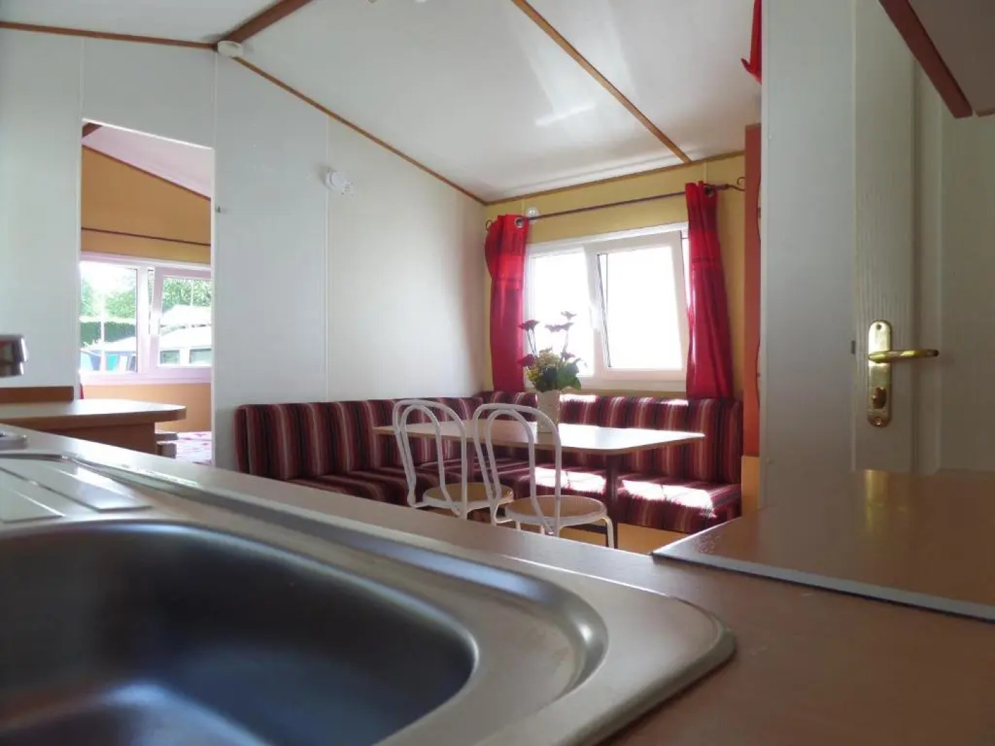 Altogold Swiss Holidays At Manor Farm 5*