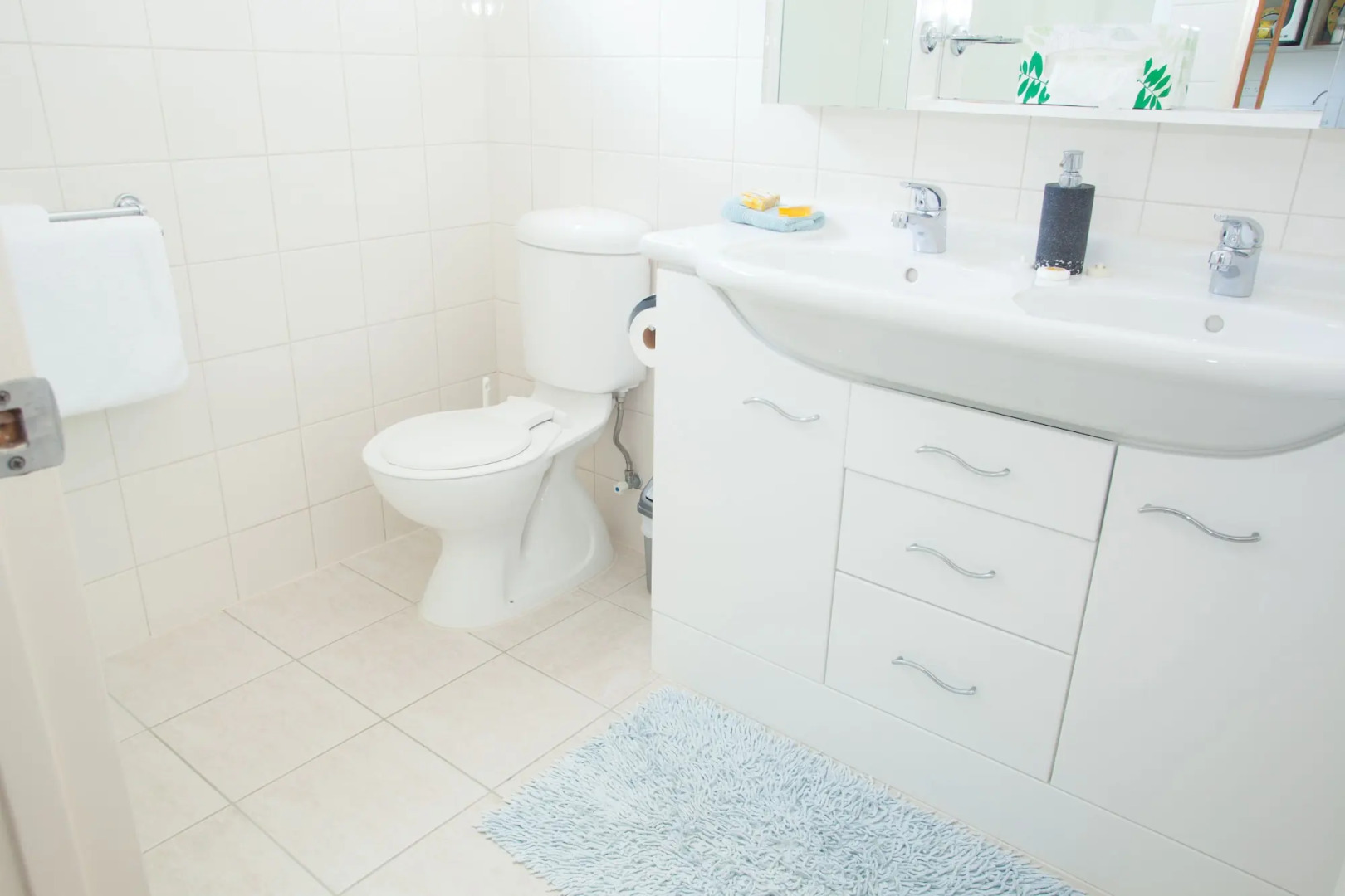 ASURE Admirals View Motel