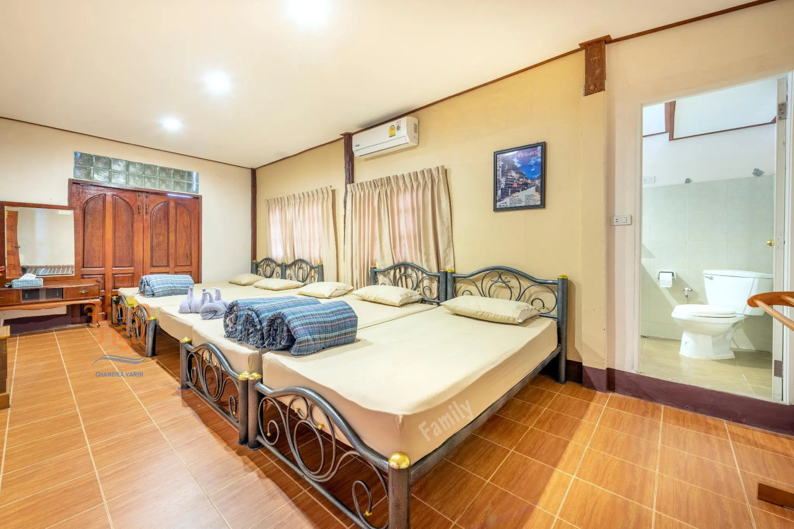 Chandra Varin Hometel