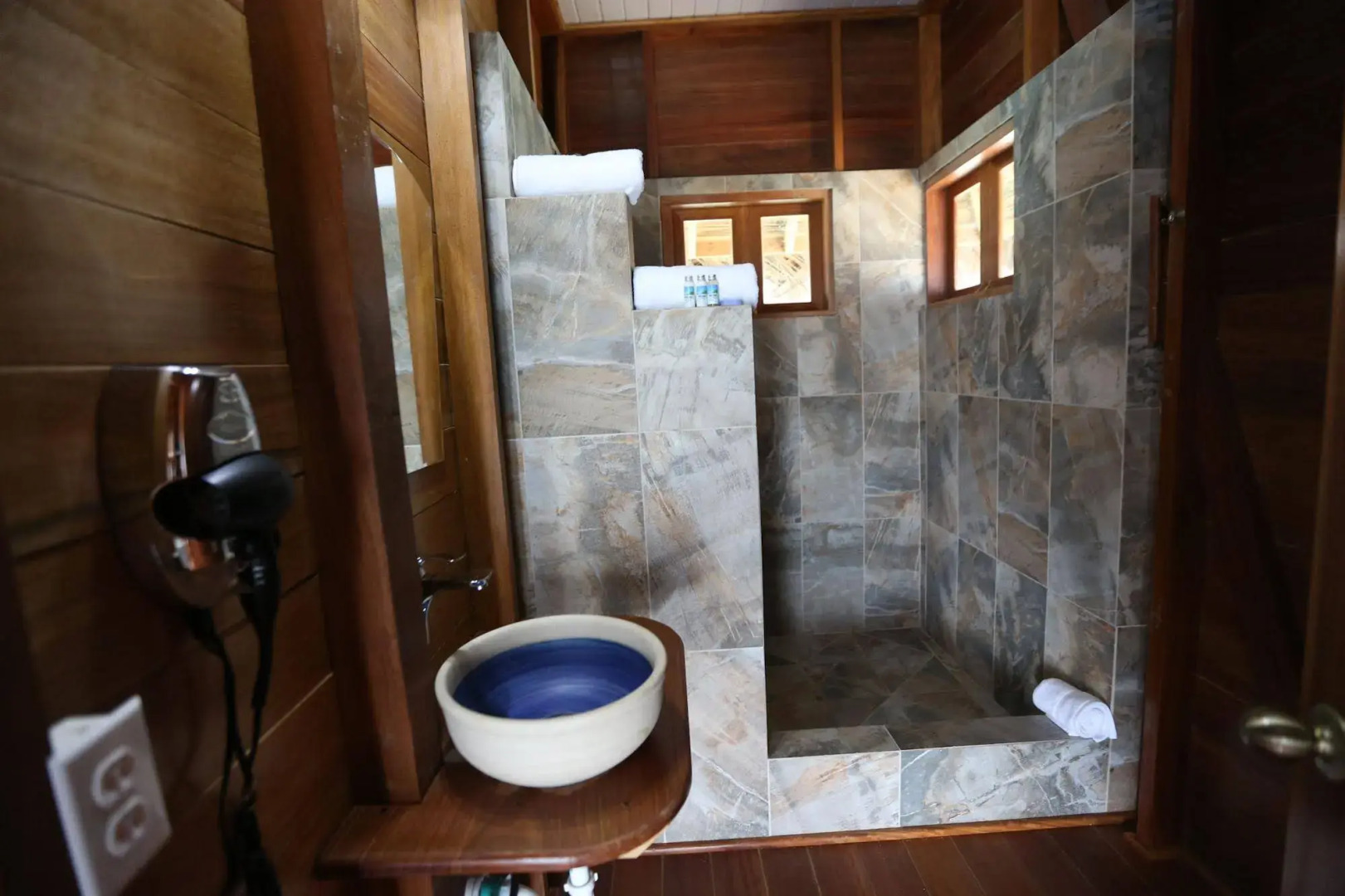 Azul Paradise Resort