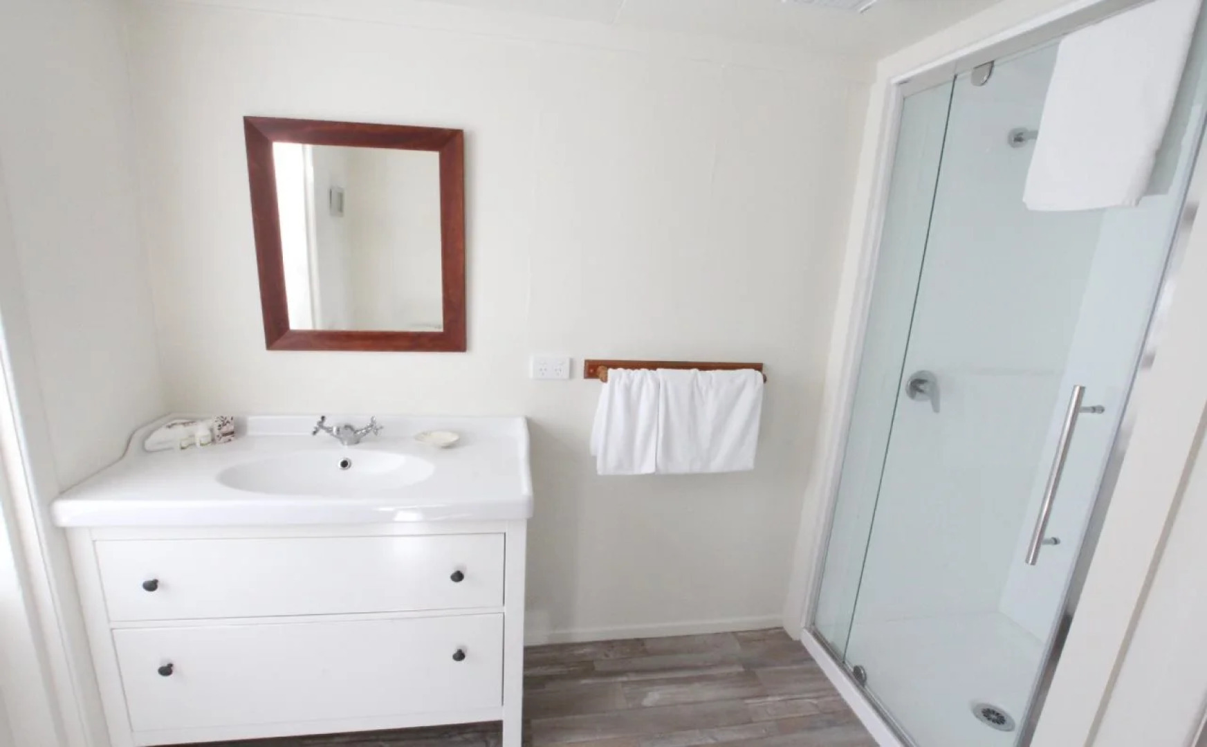 Mangonui Waterfront Apartment Motels