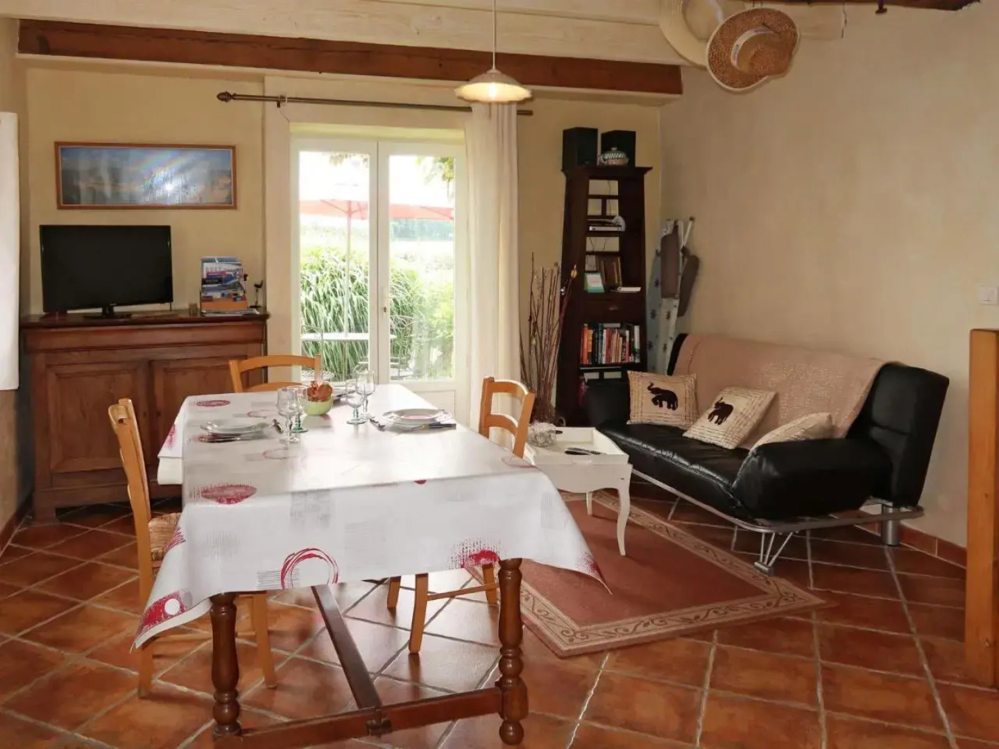 Holiday Home L'Hirondelle - SJD202